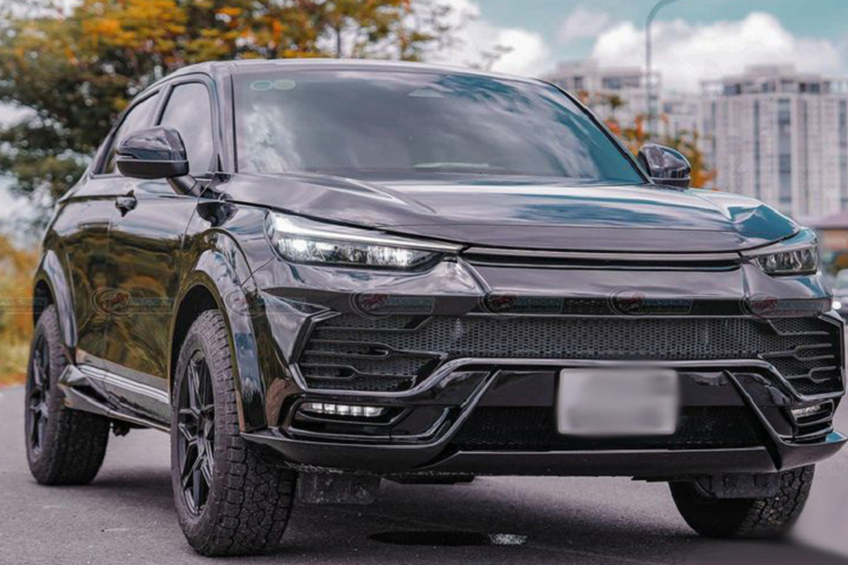  “Hô biến” Honda HR-V thành siêu SUV Lamborghini Urus - Ảnh 1.