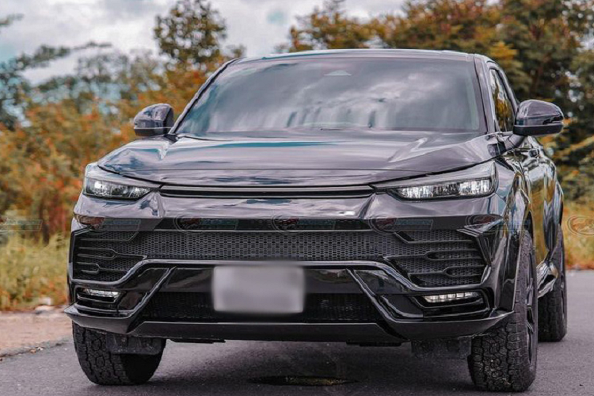  “Hô biến” Honda HR-V thành siêu SUV Lamborghini Urus - Ảnh 2.