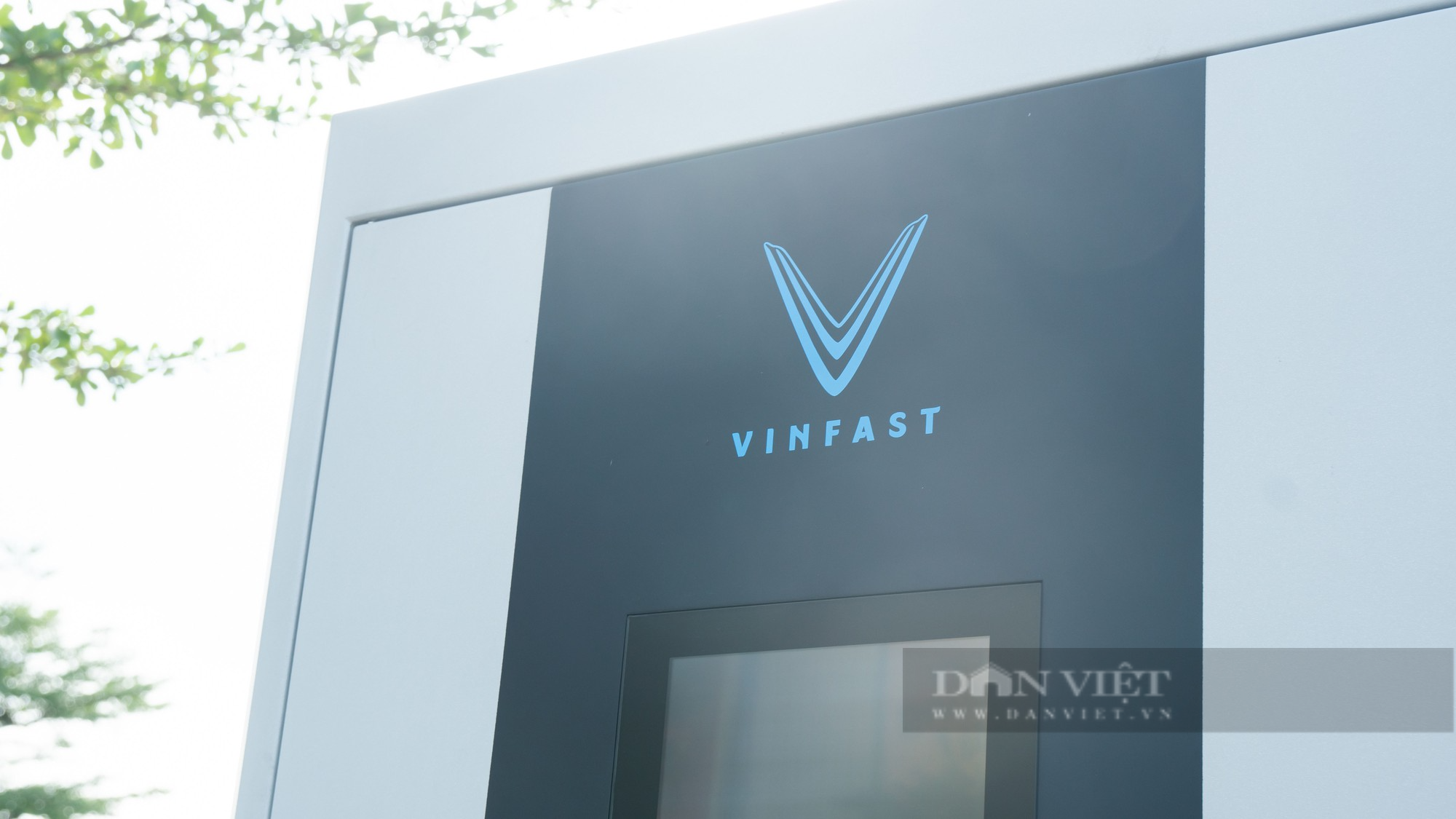 Video: Người mua xe điện sạc ở đâu khi chỉ mỗi VinFast có trạm sạc nhanh công cộng? - Ảnh 16.