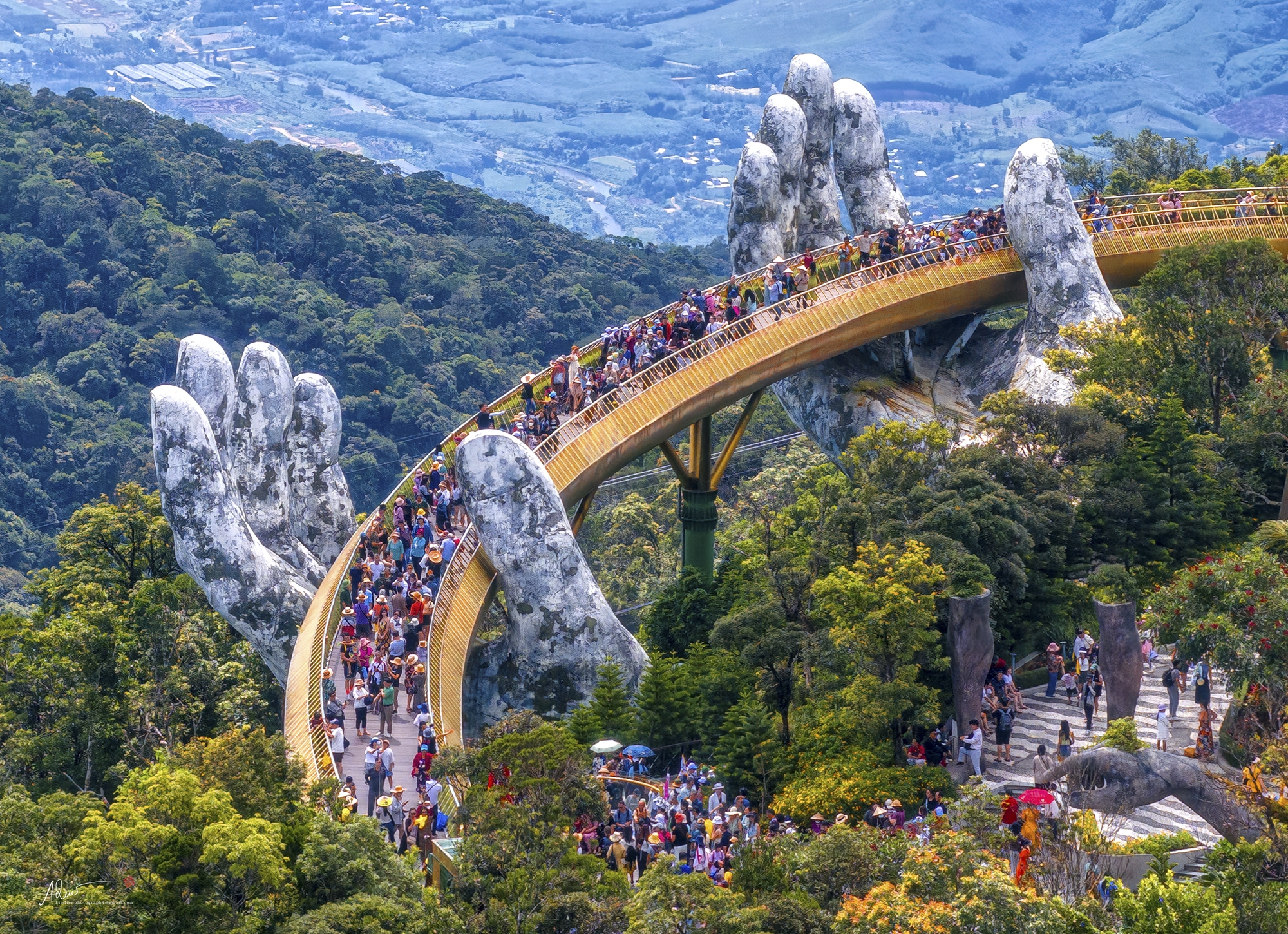 Cầu Vàng - Sun World Ba Na Hills