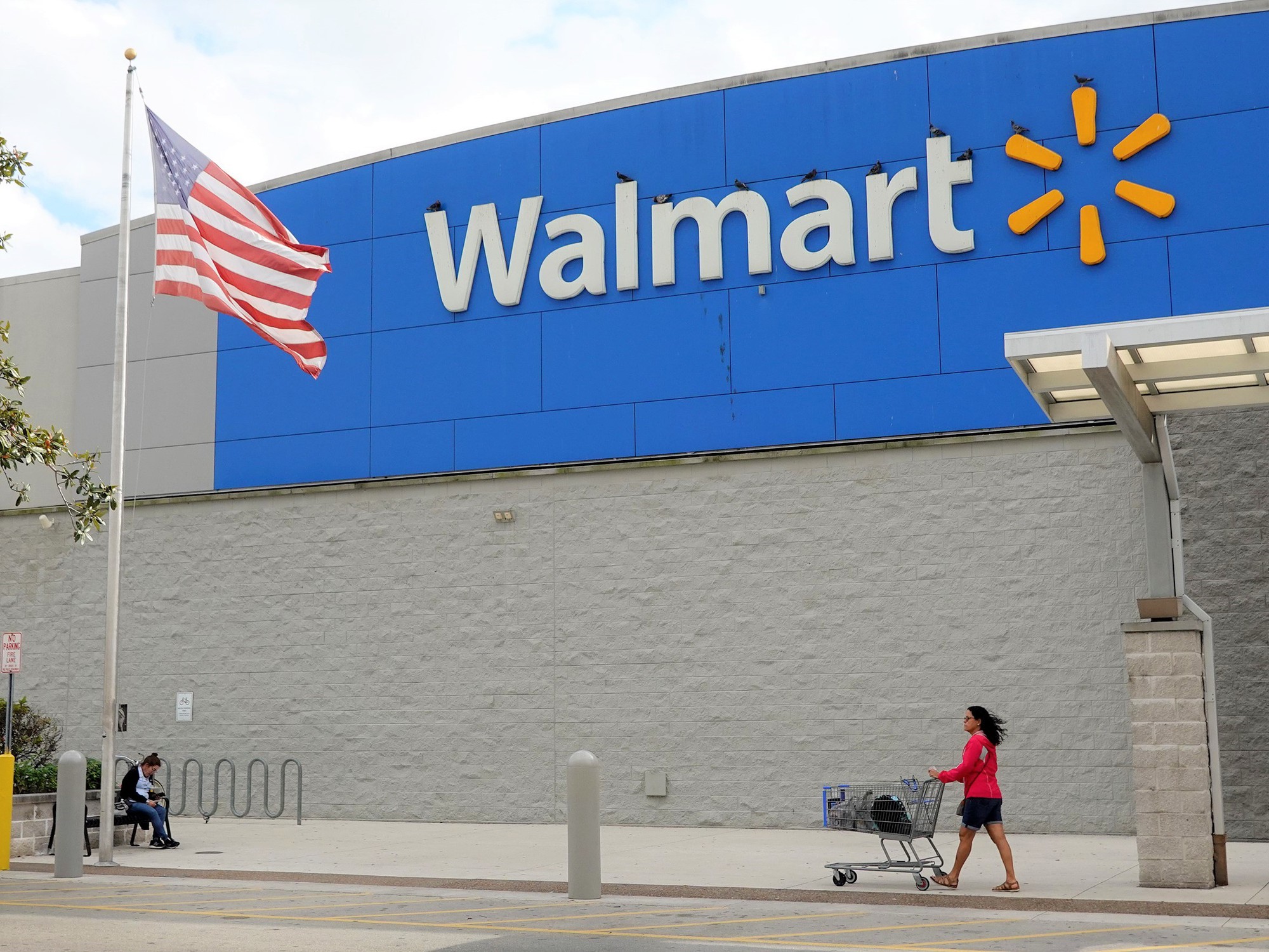 Tập đoàn bán lẻ khổng lồ tại Mỹ Walmart đến TP.HCM tìm nhà cung cấp sản phẩm nào? - Ảnh 1.