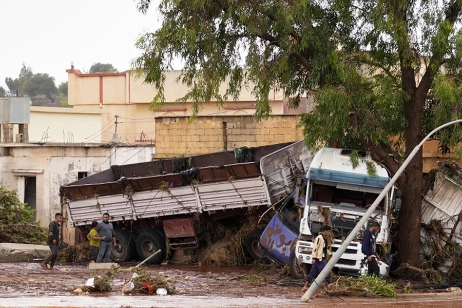 Cảnh lũ lụt thảm khốc ngoài sức tưởng tượng ở Libya - Ảnh 13.