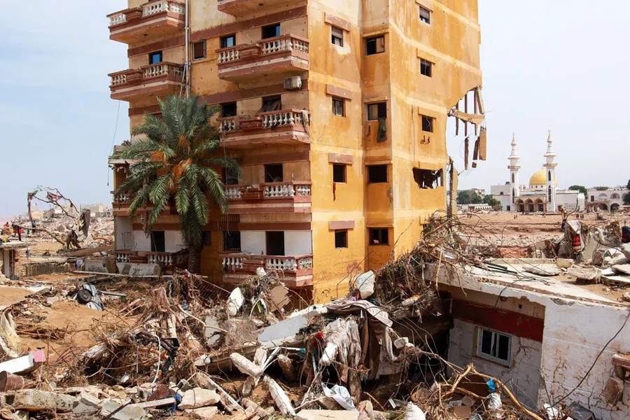 Cảnh lũ lụt thảm khốc ngoài sức tưởng tượng ở Libya - Ảnh 7.