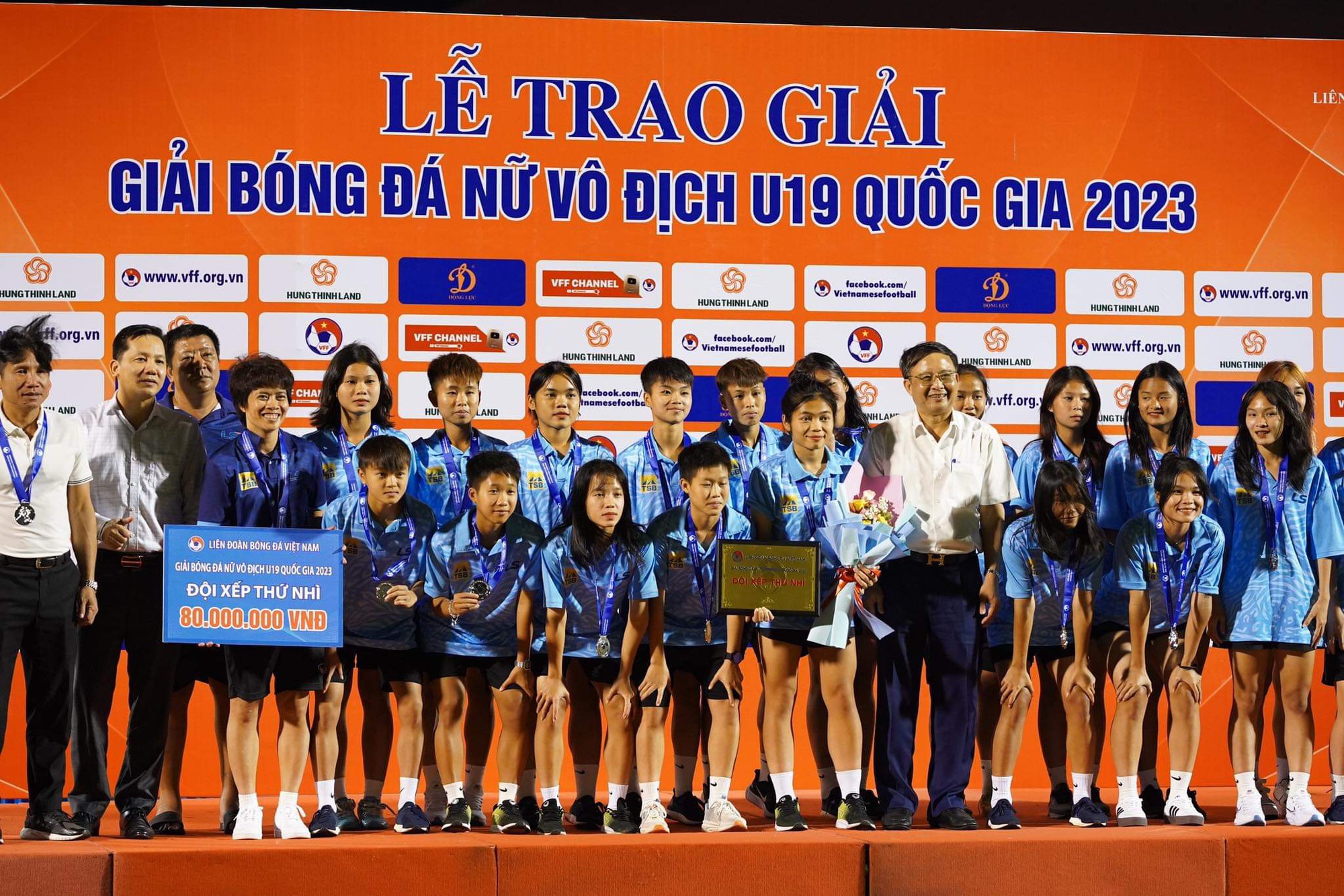 CLB Hà Nam vô địch giải bóng đá U19 nữ quốc gia 2023 - Ảnh 8.