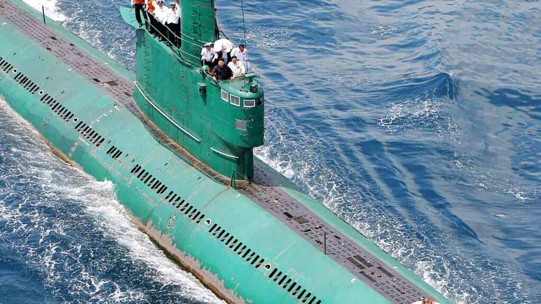Hình ảnh tàu ngầm hạt nhân thế hệ mới của Triều Tiên gây tò mò - Ảnh 10.