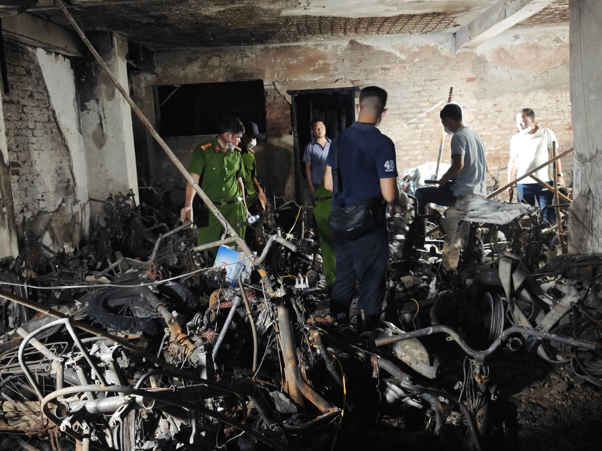 Vụ cháy chung cư mini ở Hà Nội: Chỉ đạo &quot;khẩn&quot; từ Cục Quản lý, giám sát bảo hiểm - Ảnh 1.