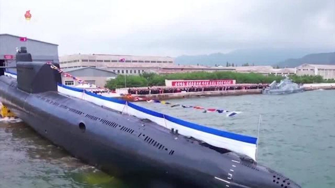 Hình ảnh tàu ngầm hạt nhân thế hệ mới của Triều Tiên gây tò mò - Ảnh 5.