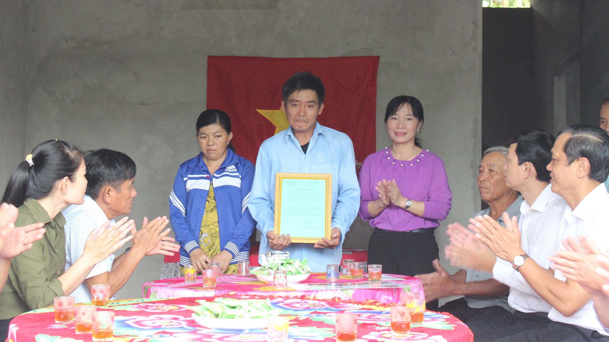 Agribank bàn giao 16 nhà Đại đoàn kết tại huyện Cai Lậy, tỉnh Tiền Giang - Ảnh 3.