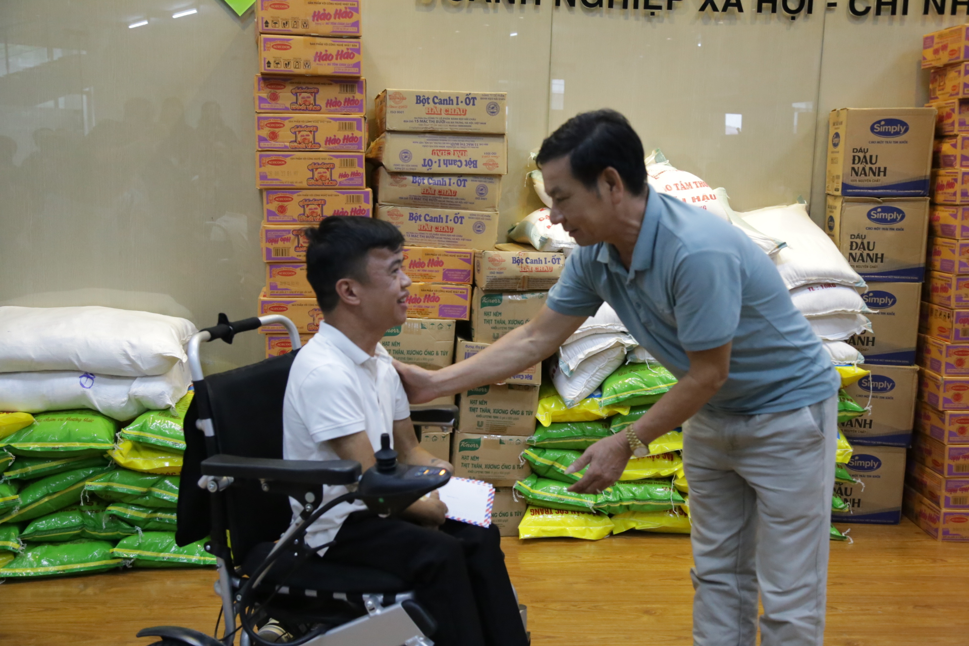 Tết Trung thu ấm áp của học viên khuyết tật tại Nghị Lực Sống - Ảnh 9.