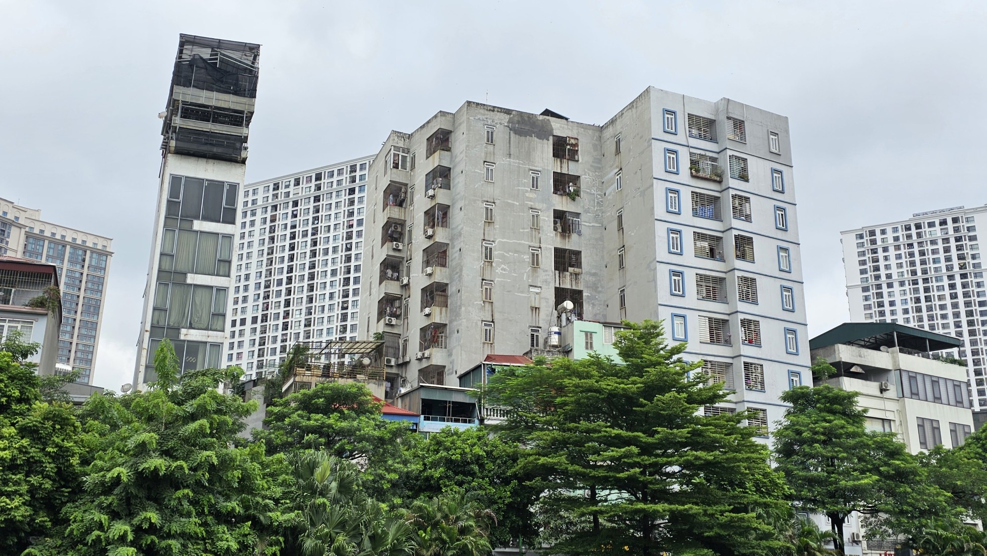 'Thủ phủ' chung cư mini gần nơi xảy ra vụ cháy kinh hoàng ở Hà Nội - Ảnh 10.
