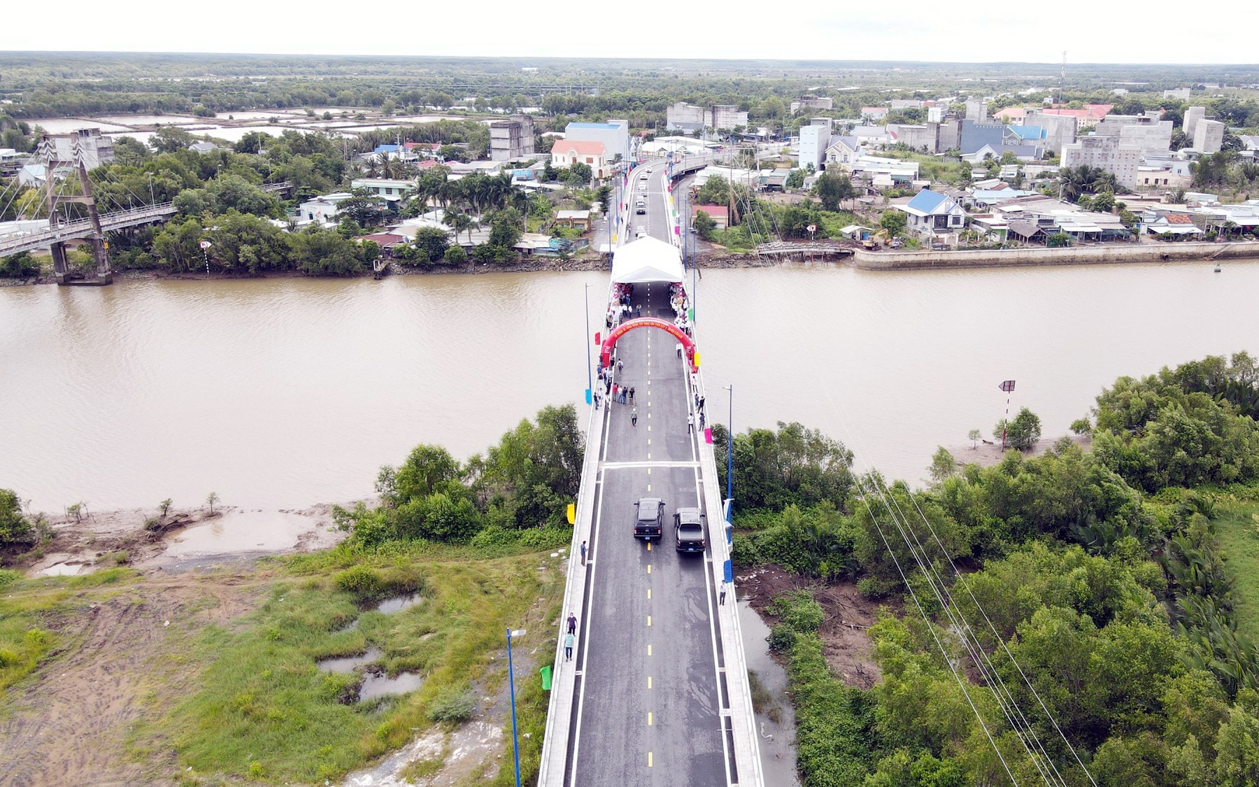 Cây cầu hơn 340 tỷ đồng ở Cần Giờ đã thông xe sau 5 năm xây dựng