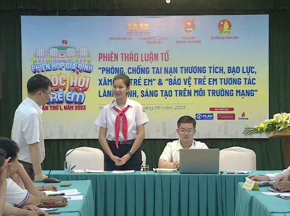 Gặp gỡ nữ sinh lớp 9 ở Khánh Hòa đã vào vai Chủ tịch “Quốc hội trẻ em” - Ảnh 3.