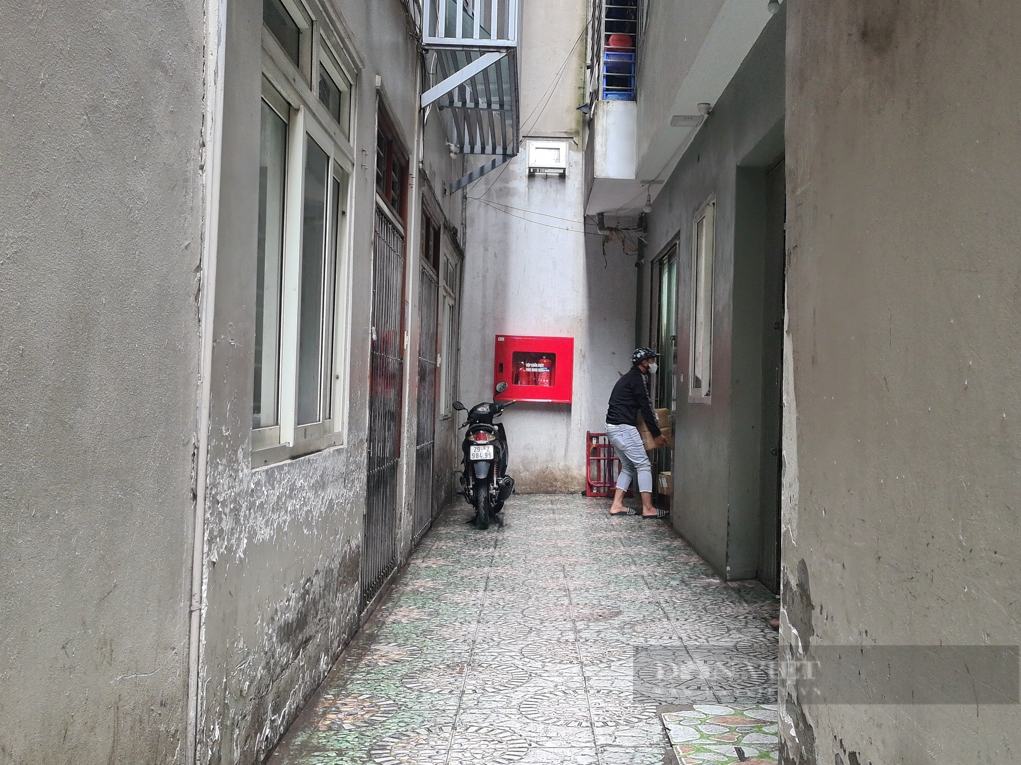 Cận cảnh khu chung cư mini khác của Nghiêm Quang Minh dính sai phạm, vi phạm PCCC tại phường Trung Liệt - Ảnh 9.