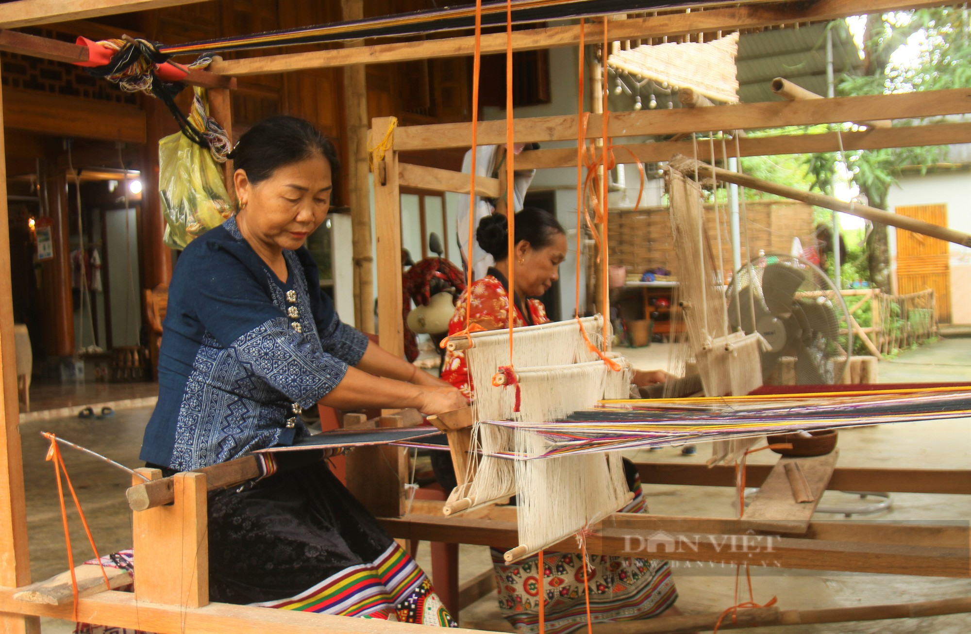 Bản người Thái làm Homestay, khôi phục nghề dệt truyền thống hút khách về thăm, thu tiền tỷ - Ảnh 3.