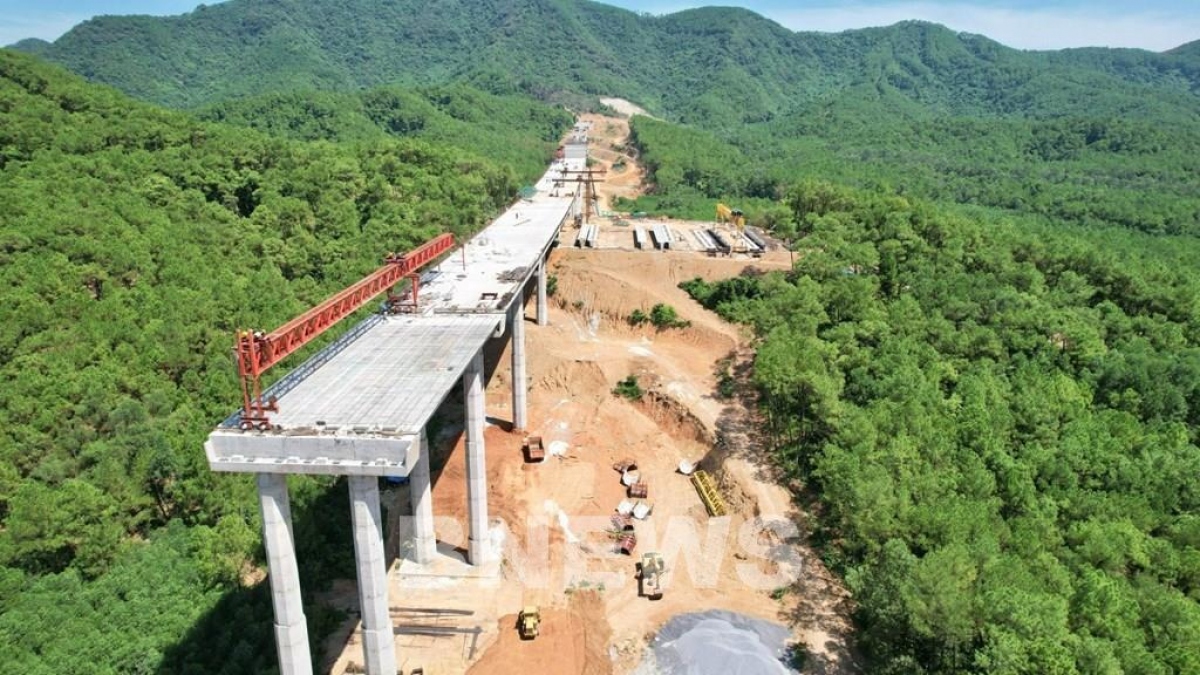 Công ty Phúc Thành Hưng điều hành &quot;yếu&quot;, cao tốc Diễn Châu - Bãi Vọt chậm tiến độ - Ảnh 1.