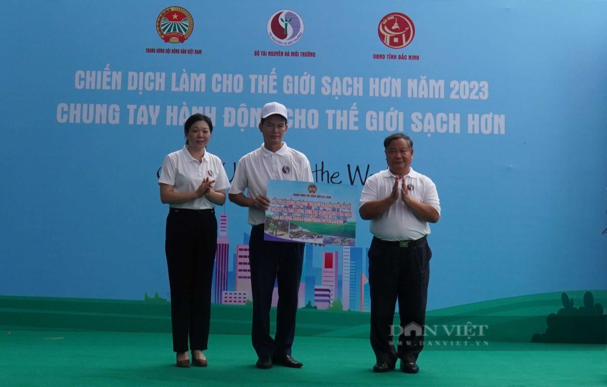Trung ương Hội Nông dân Việt Nam cùng Bộ TNMT, tỉnh Bắc Ninh phát động Chiến dịch làm cho thế giới sạch hơn - Ảnh 5.