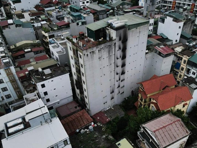 Vụ cháy 56 người thiệt mạng: Thông tin bất ngờ về chung cư mini - Ảnh 1.