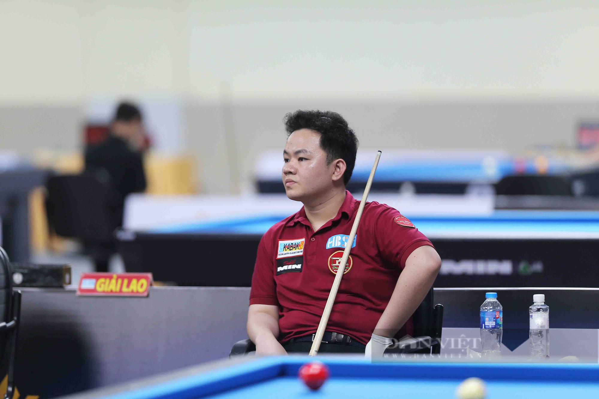 Ngược dòng trước học trò, Trần Quyết Chiến lên ngôi vô địch Giải Billiard carom 3 băng HBSF Cup - Ảnh 1.