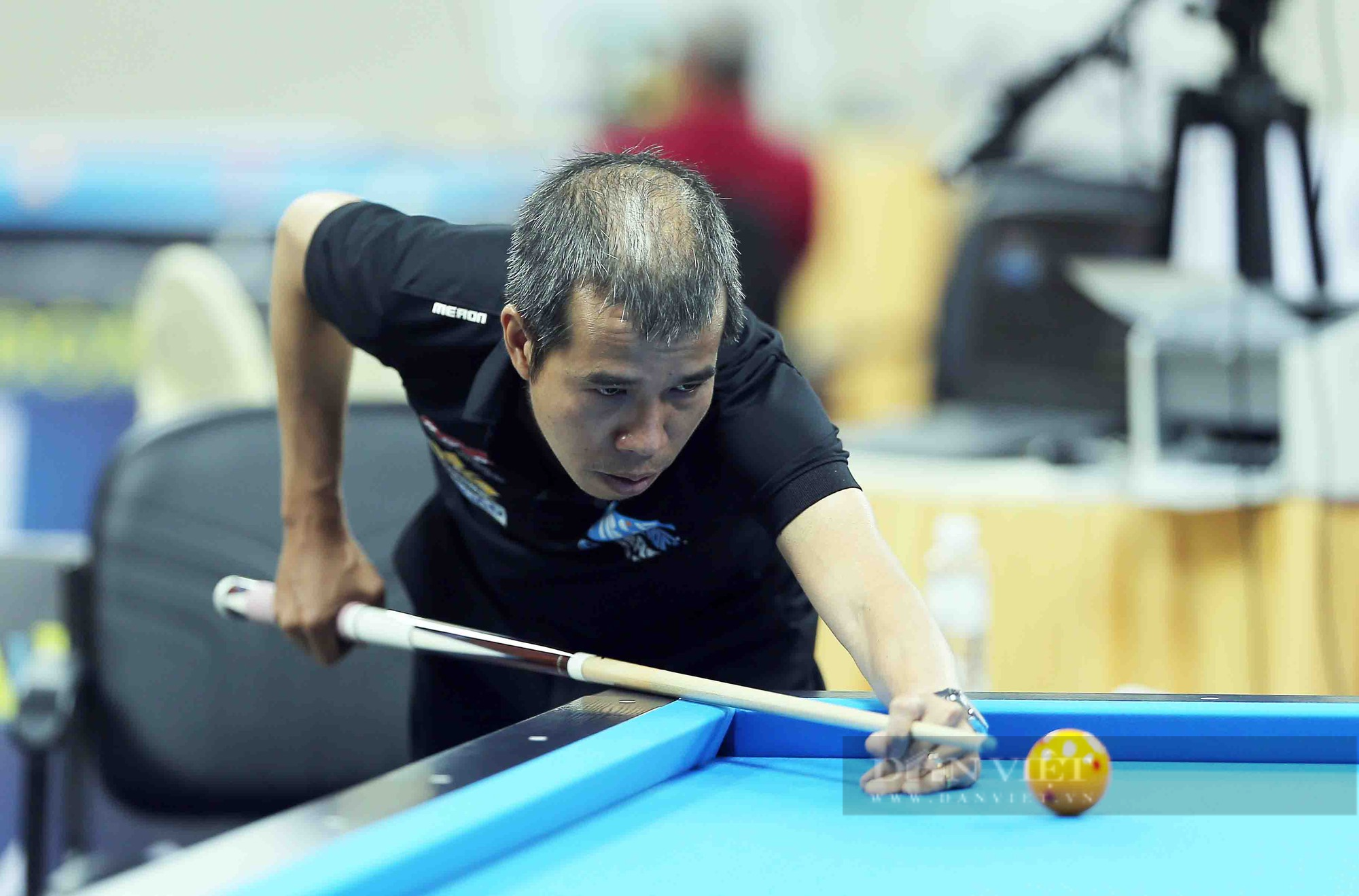 Ngược dòng trước học trò, Trần Quyết Chiến lên ngôi vô địch Giải Billiard carom 3 băng HBSF Cup - Ảnh 4.