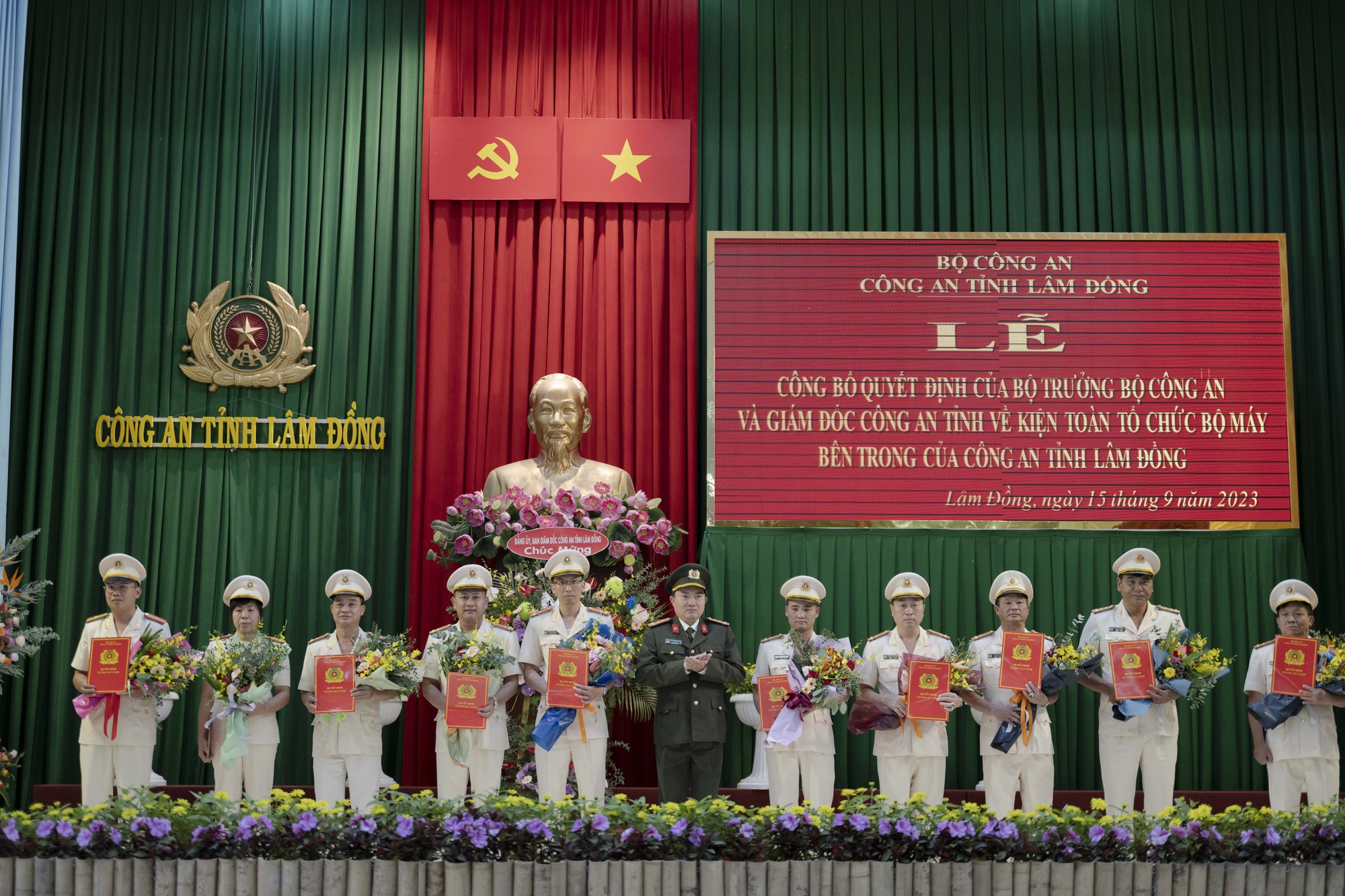 Điều động, bổ nhiệm nhiều lãnh đạo đơn vị tại Công an tỉnh Quảng Ninh, Lâm Đồng - Ảnh 1.