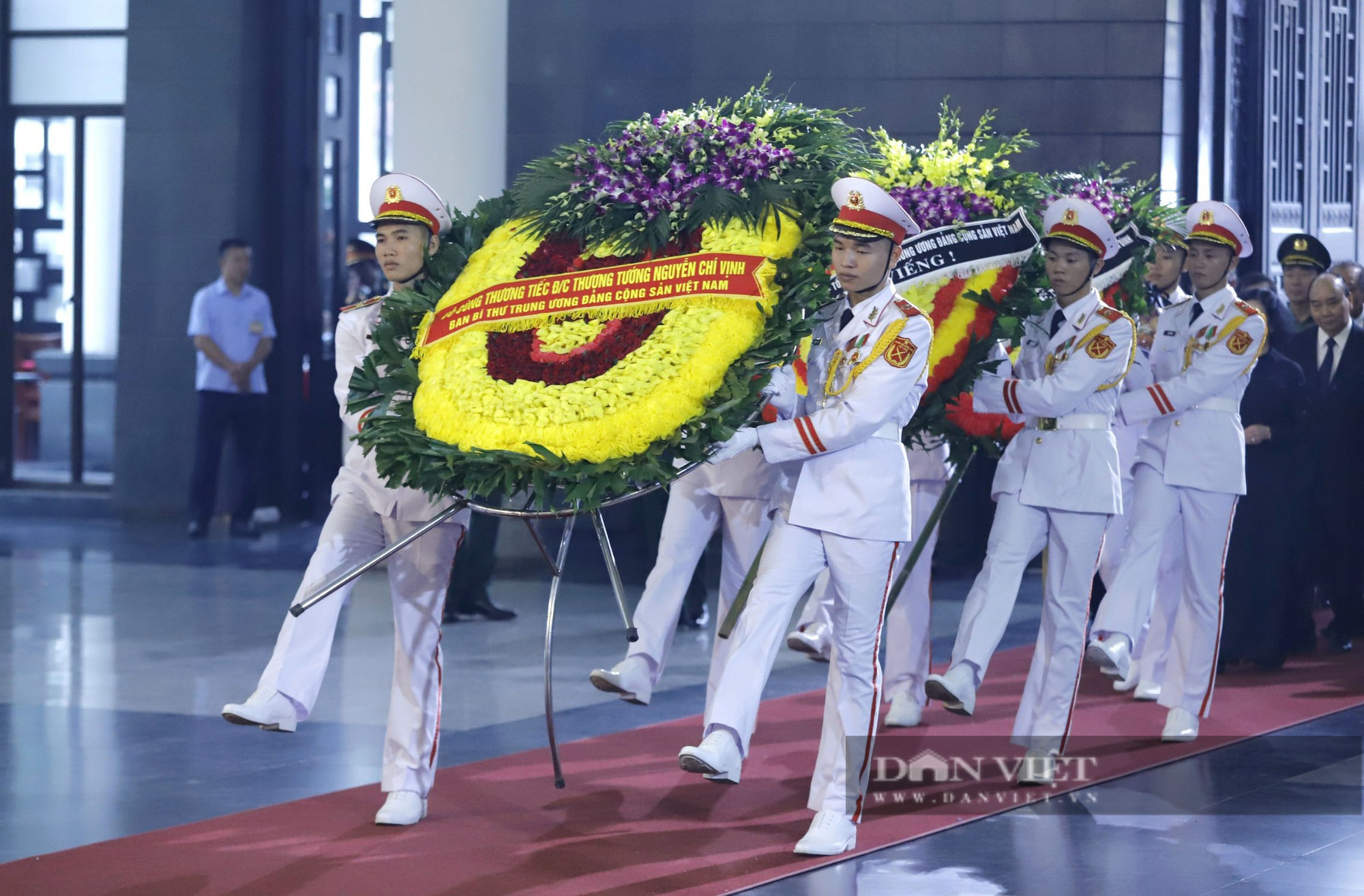 Lãnh đạo Đảng, Nhà nước tới dự Lễ tang Thượng tướng Nguyễn Chí Vịnh - Ảnh 12.