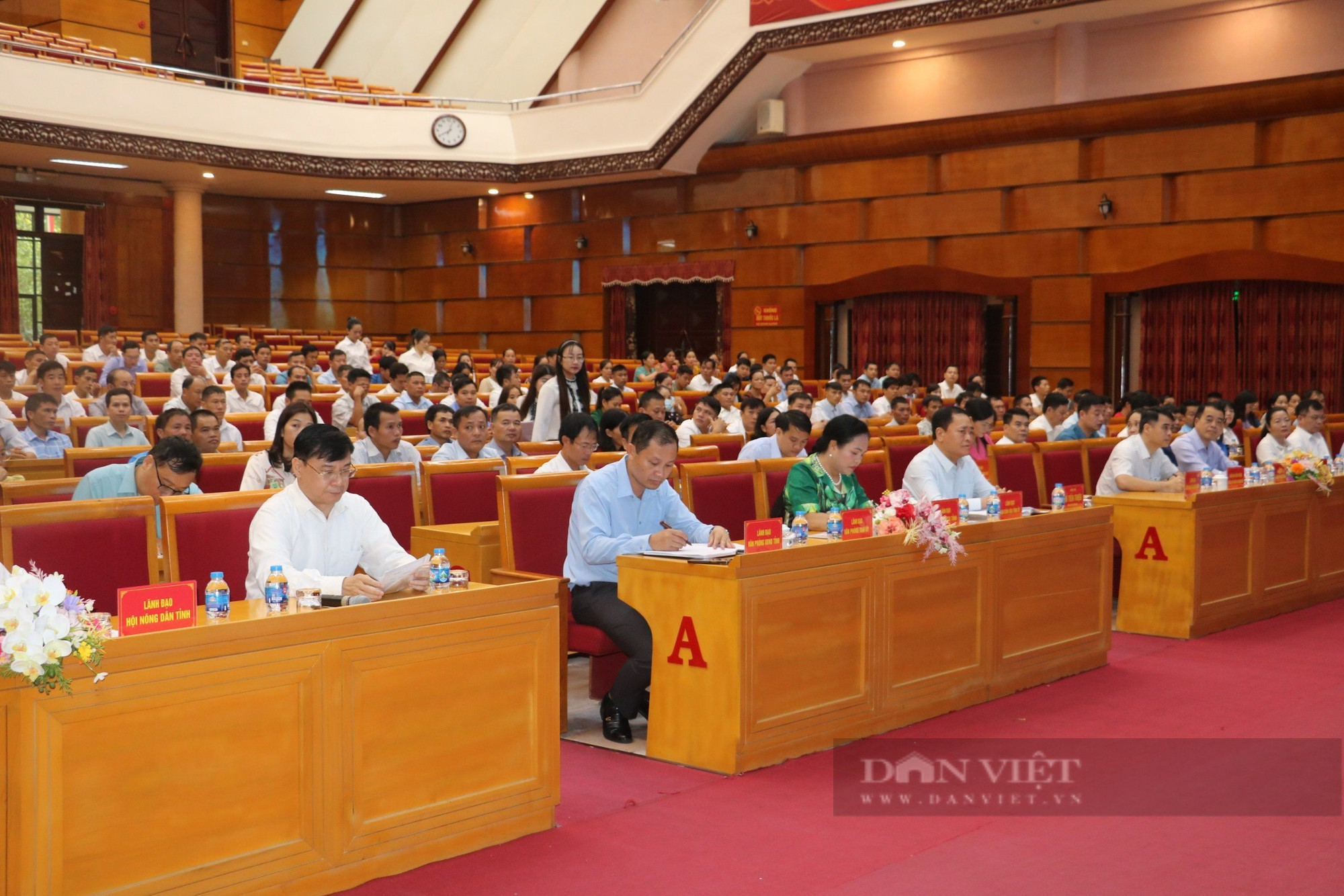Chủ tịch tỉnh Lạng Sơn : Thẳng thắn chỉ rõ nhiệm vụ phải làm đối với nông dân trong đối thoại năm 2023  - Ảnh 3.