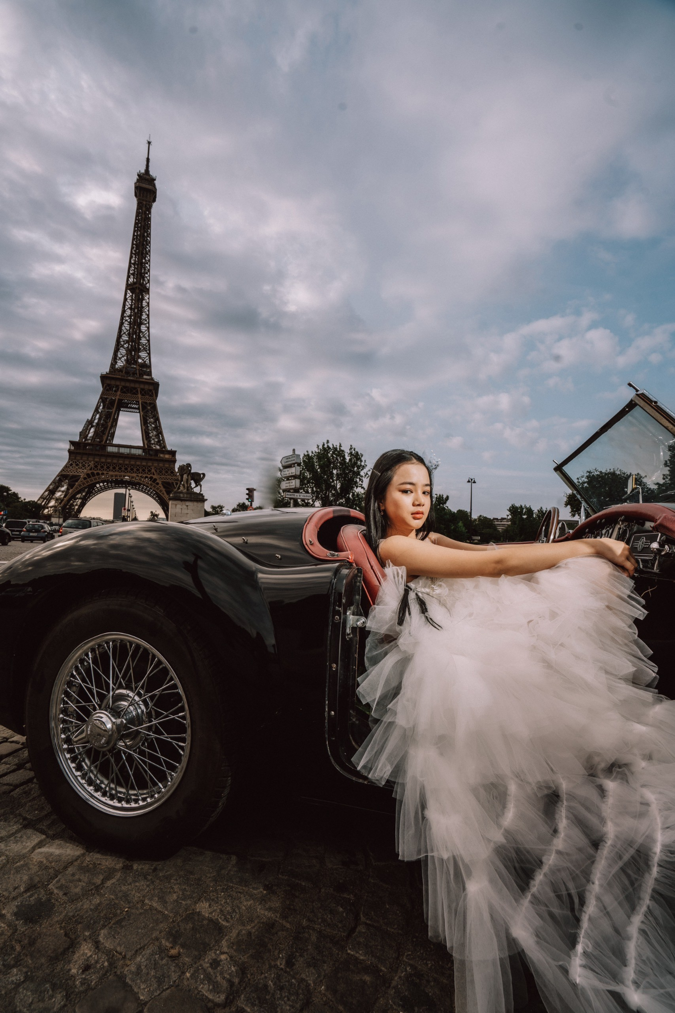 Hé lộ mẫu nhí Việt Nam sẽ xuất hiện trong BST của NTK nổi tiếng Michael Cinco tại Paris Fashion Week 2023 - Ảnh 6.