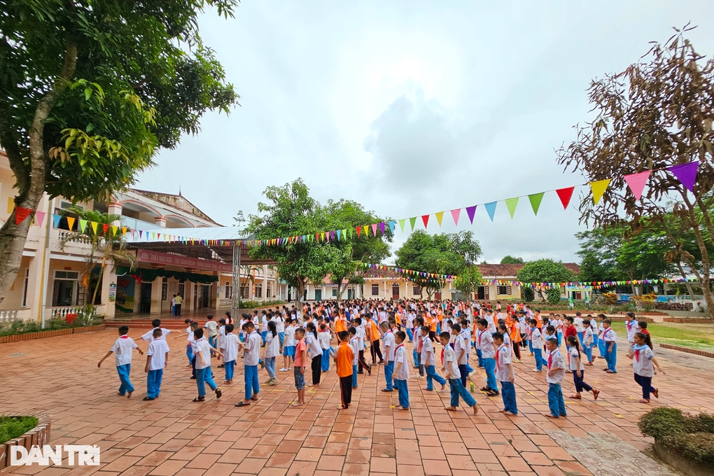 Nghệ An tạm dừng việc các trung tâm liên kết dạy kỹ năng sống - Ảnh 1.