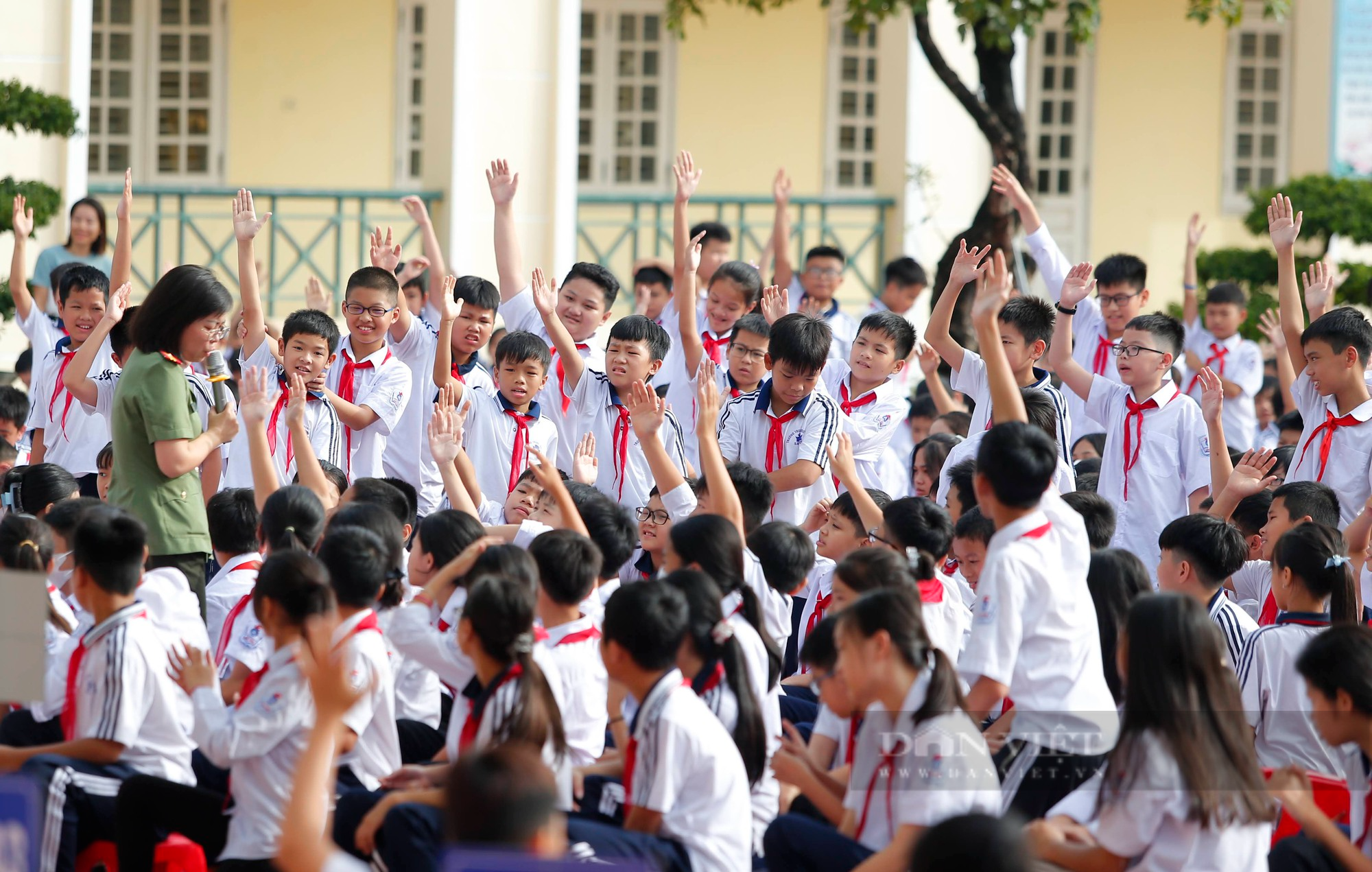 Gần 1.500 học sinh tại Hà Nội được tuyên truyền về cách nhận biết, phòng chống ma túy - Ảnh 4.