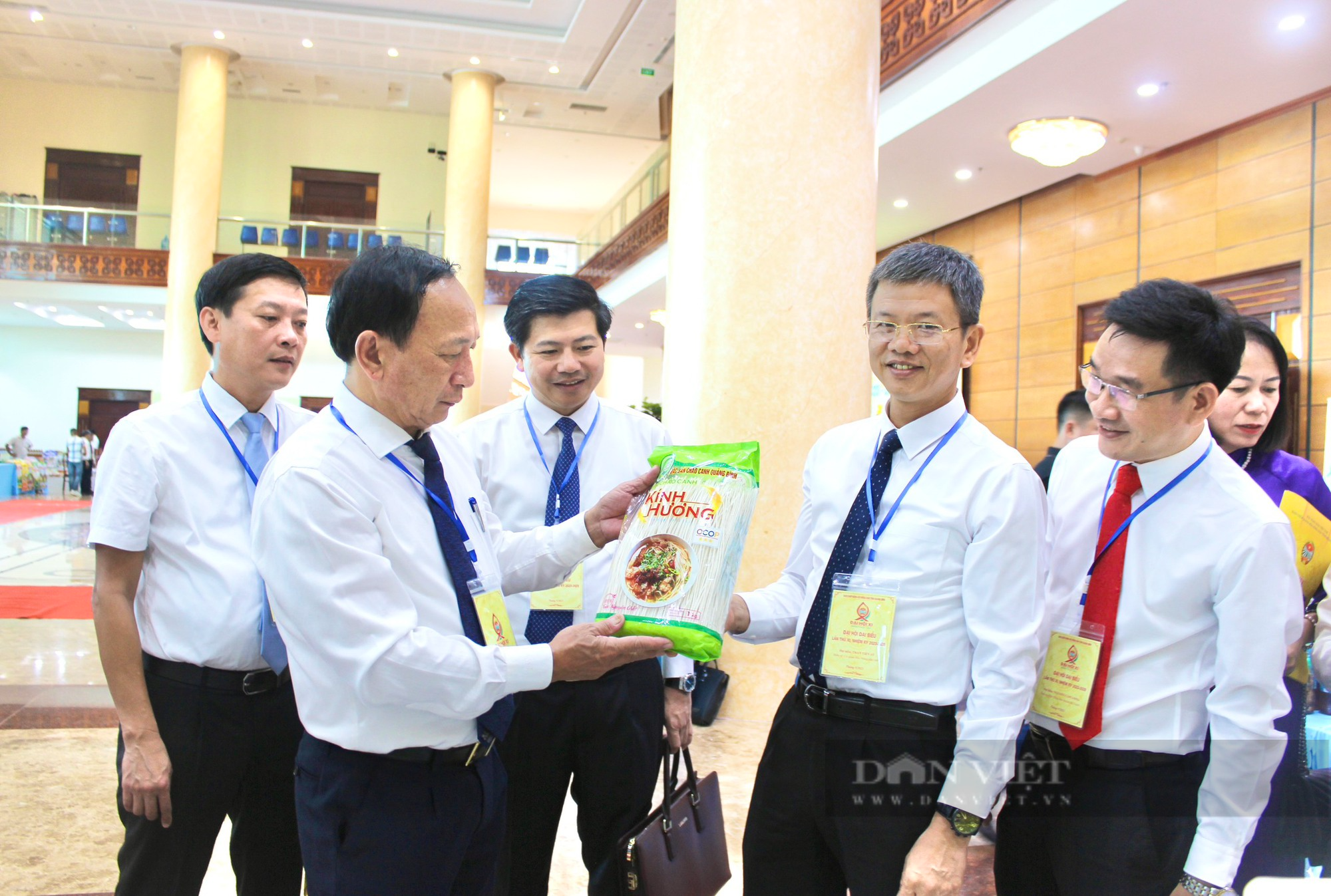 Sản phẩm OCOP huyện Bố Trạch gây ấn tượng tại Đại hội đại biểu Hội Nông dân tỉnh Quảng Bình - Ảnh 2.