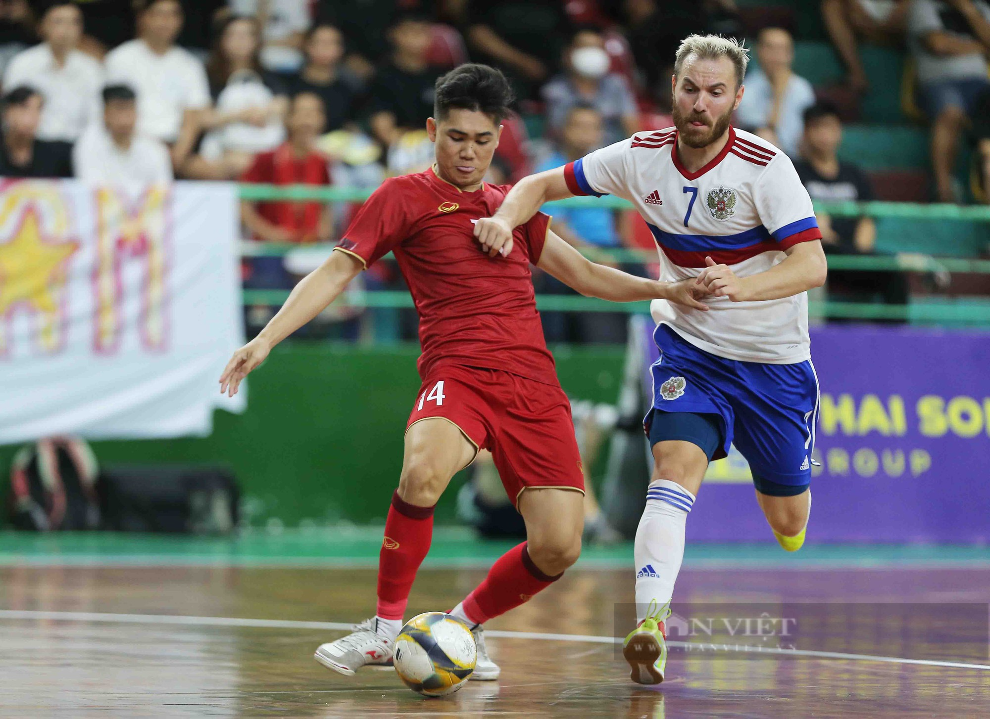 Tân đội trưởng ghi bàn phút cuối, futsal Việt Nam kịch tính cầm hoà đội hạng 4 thế giới - Ảnh 2.