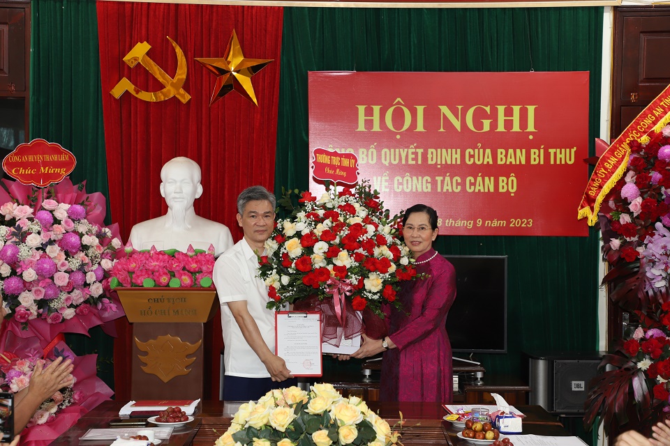 Đại tá -Phó Giám đốc Công an tỉnh Hà Nam được Ban Bí thư chuẩn y chức vụ mới - Ảnh 1.