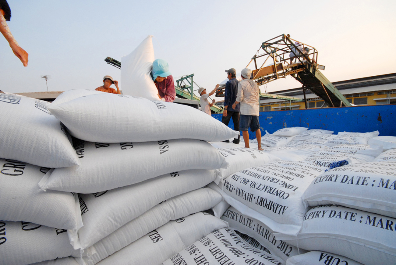 Giá gạo liên tục tăng cao từ đầu năm, Việt Nam xuất khẩu được 5,8 triệu tấn gạo, thu về hơn 3 tỷ USD - Ảnh 2.