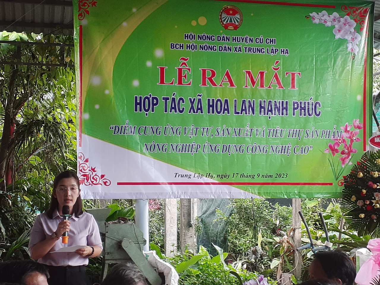 Huyện Củ Chi ra mắt HTX hoa lan, thúc đẩy phát triển nông nghiệp đô thị tại địa phương - Ảnh 1.