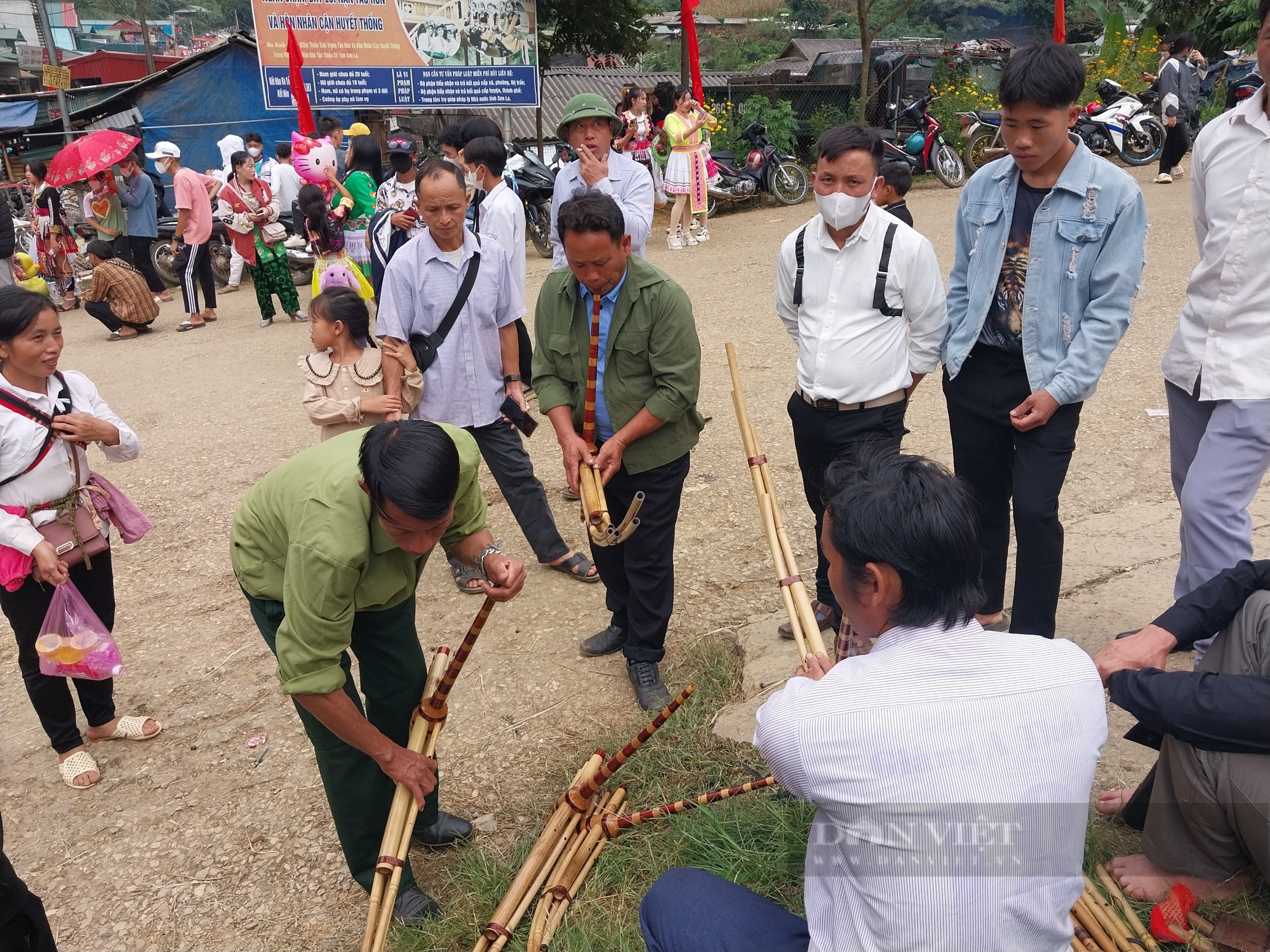 Sắc màu phiên chợ vùng cao Co Mạ dịp Tết Độc lập 2/9 ở Sơn La - Ảnh 5.