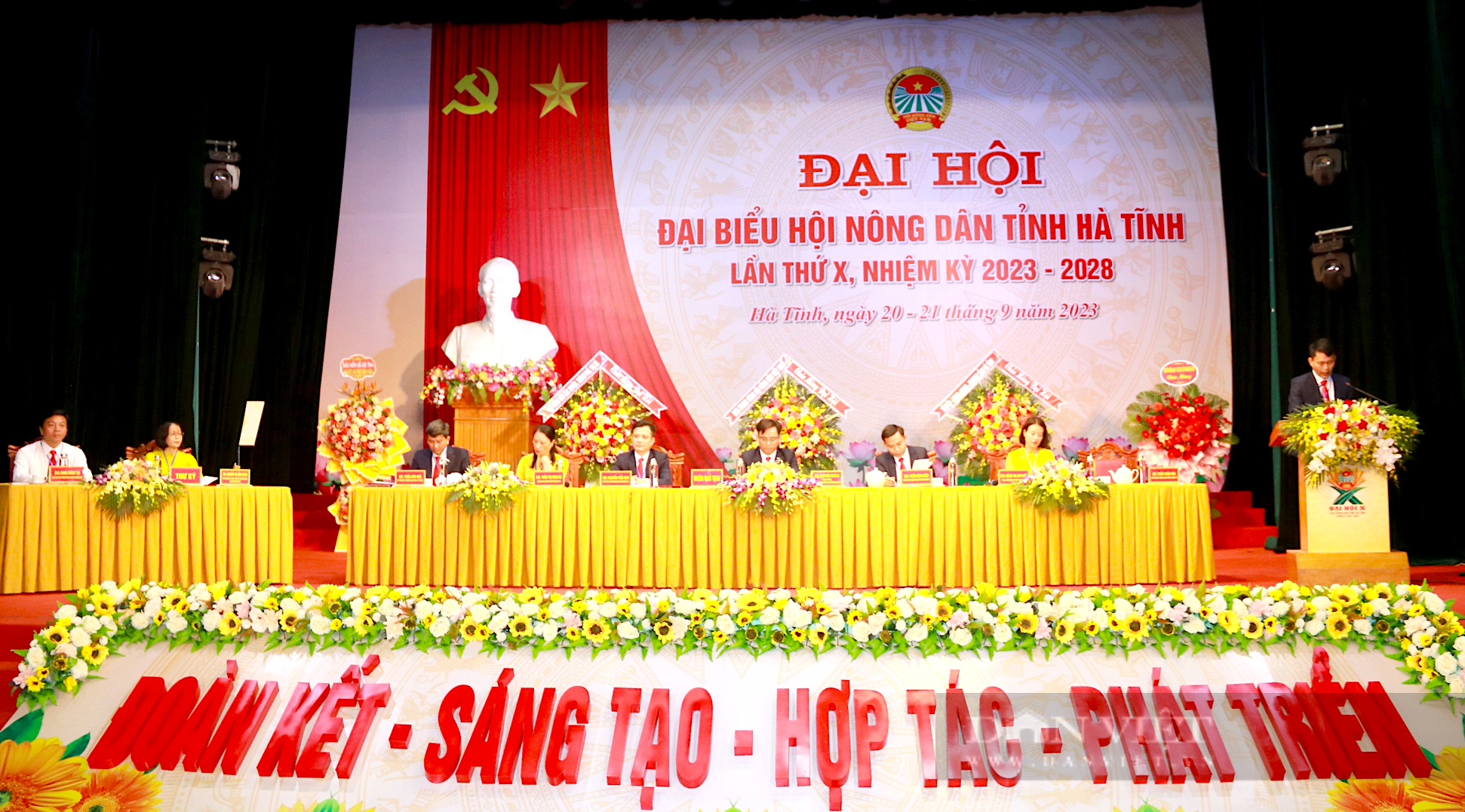 Ông Ngô Văn Huỳnh được bầu tái giữ chức Chủ tịch Hội Nông dân tỉnh Hà Tĩnh lần thứ X - Ảnh 1.