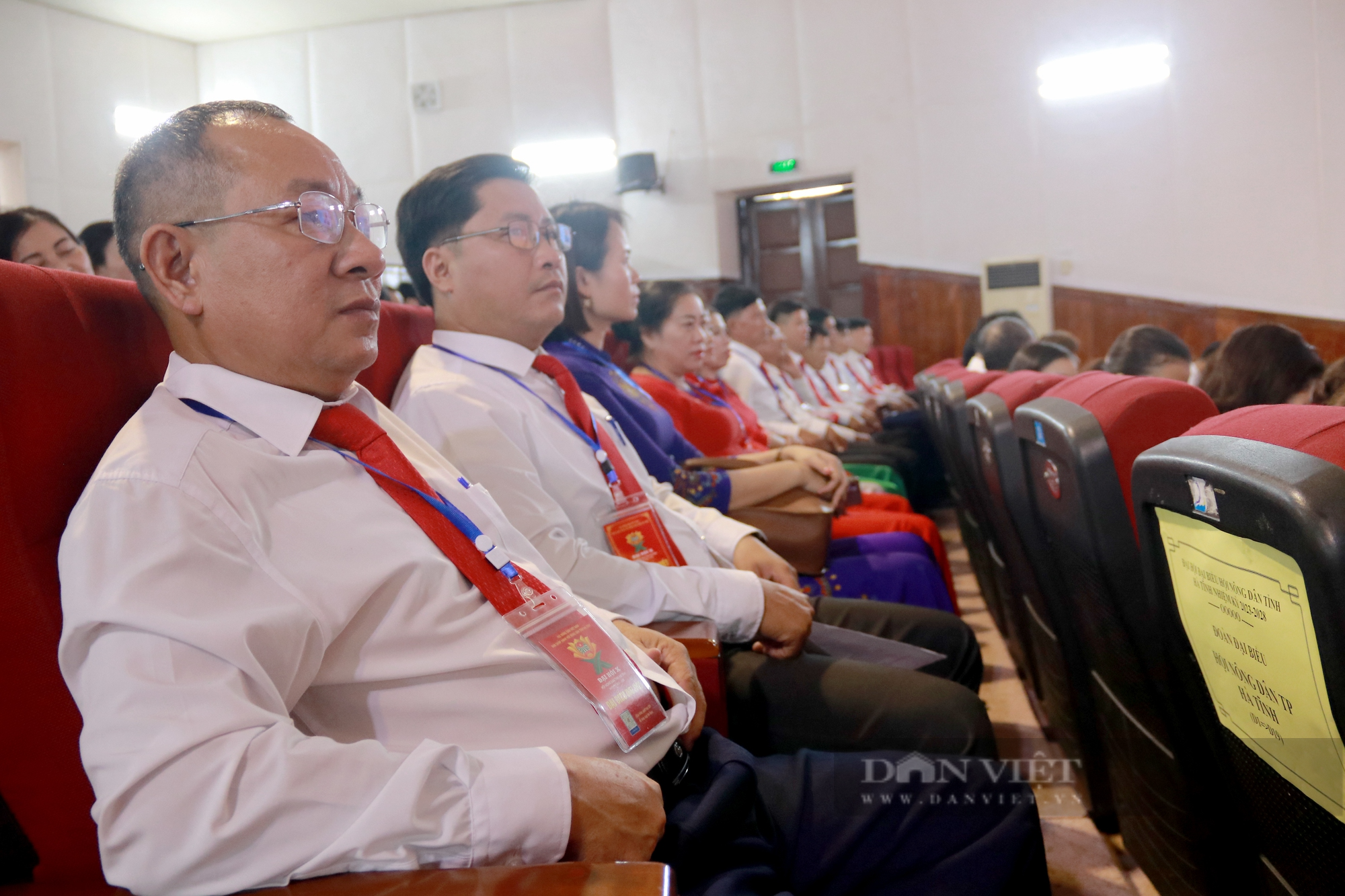 Ông Ngô Văn Huỳnh được bầu tái giữ chức Chủ tịch Hội Nông dân tỉnh Hà Tĩnh lần thứ X - Ảnh 2.