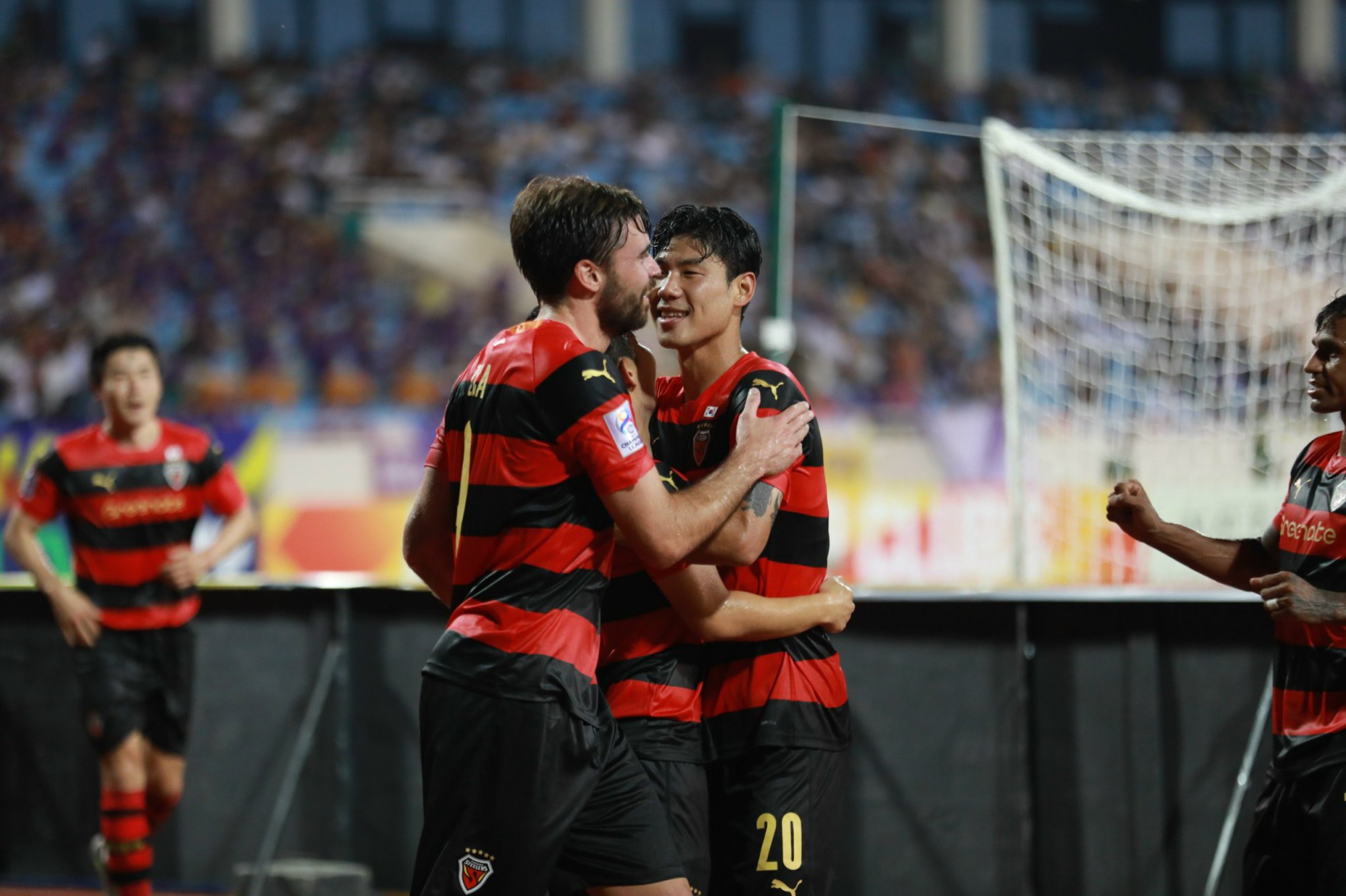 Hà Nội FC bại trận sau màn rượt đuổi với Pohang Steelers - Ảnh 7.