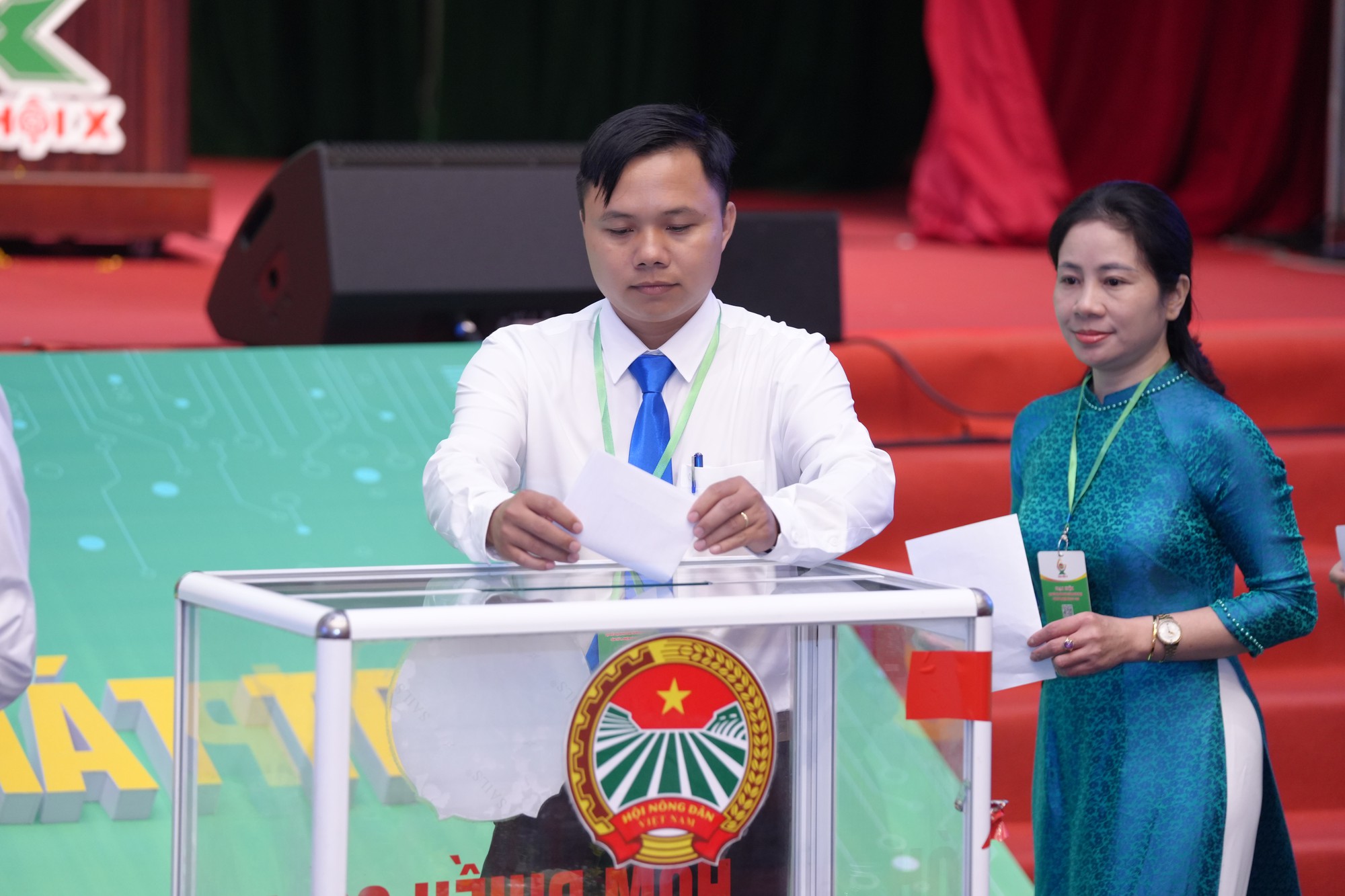 Đại hội đại biểu Hội Nông dân thành phố Hà Nội: Bầu 39 đồng chí tham gia Ban Chấp hành khóa mới - Ảnh 3.