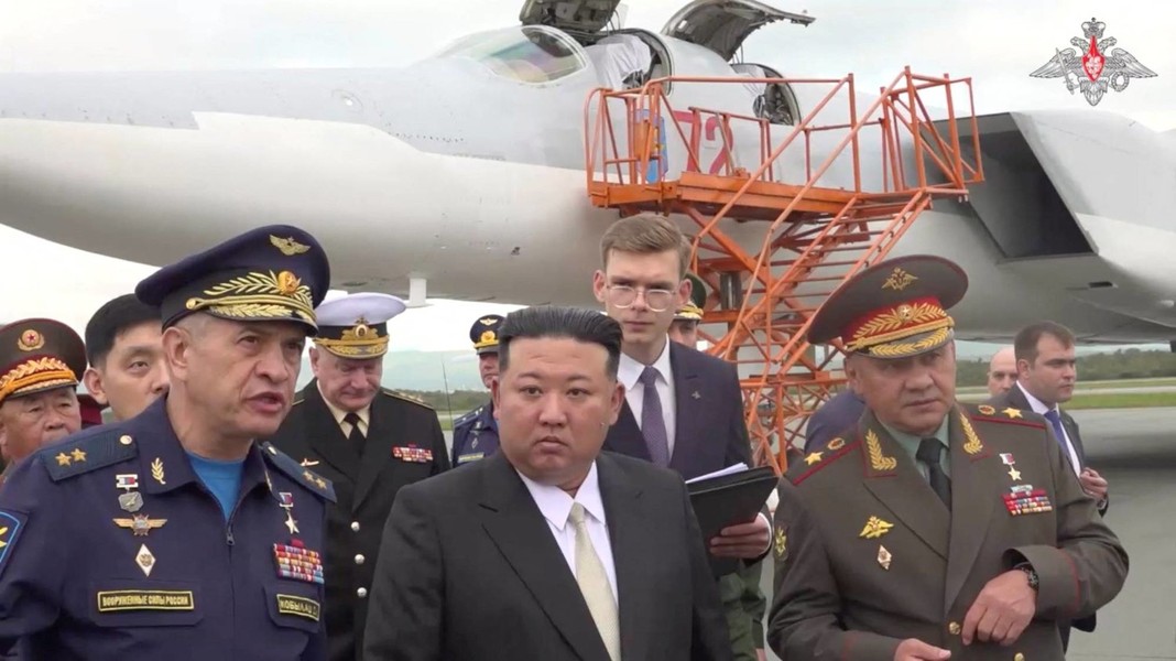 Nga dùng tiêm kích Su-35 &quot;dư thừa&quot; để đổi pháo phản lực KN-09 và KN-25 Triều Tiên? - Ảnh 1.
