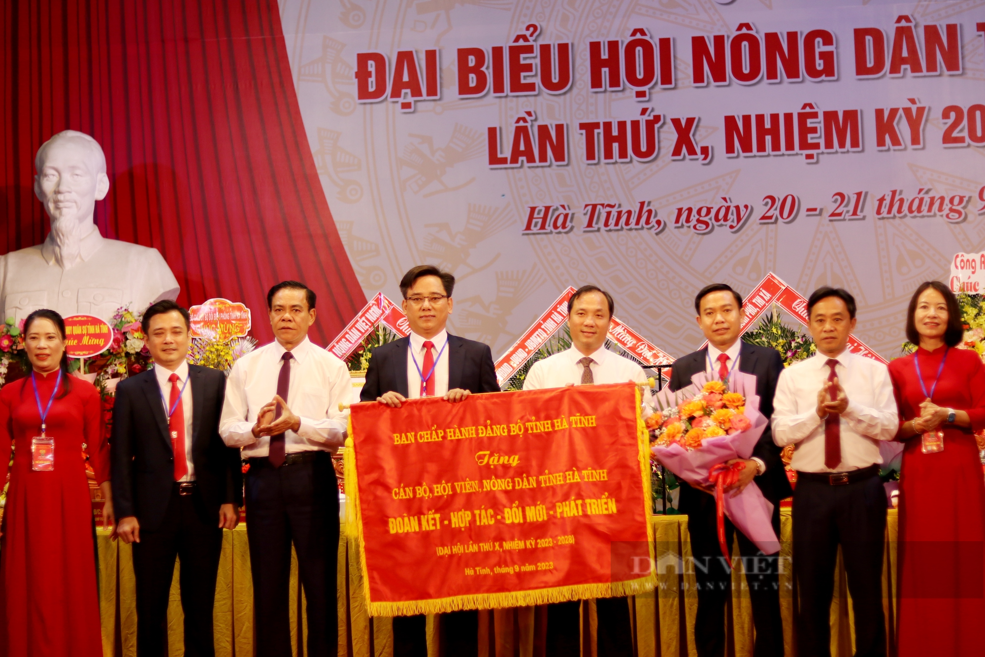 Phó Chủ tịch Hội NDVN và Bí thư Thường trực Tỉnh ủy Hà Tĩnh dự, chỉ đạo Đại hội Hội Nông dân tỉnh - Ảnh 12.