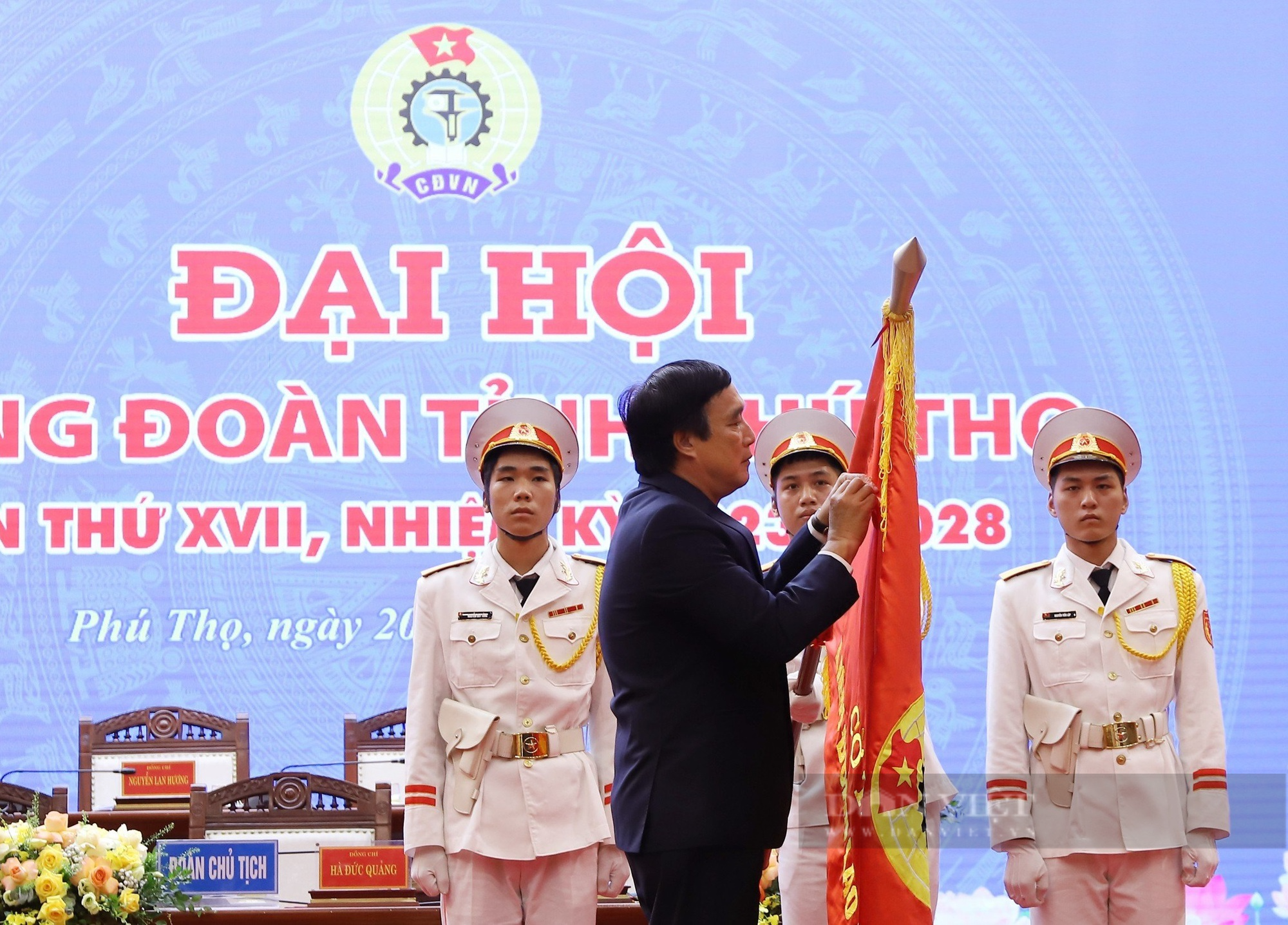 Công đoàn Phú Thọ tăng cường đối thoại, thương lượng tập thể, mang lợi ích cho người lao động - Ảnh 6.
