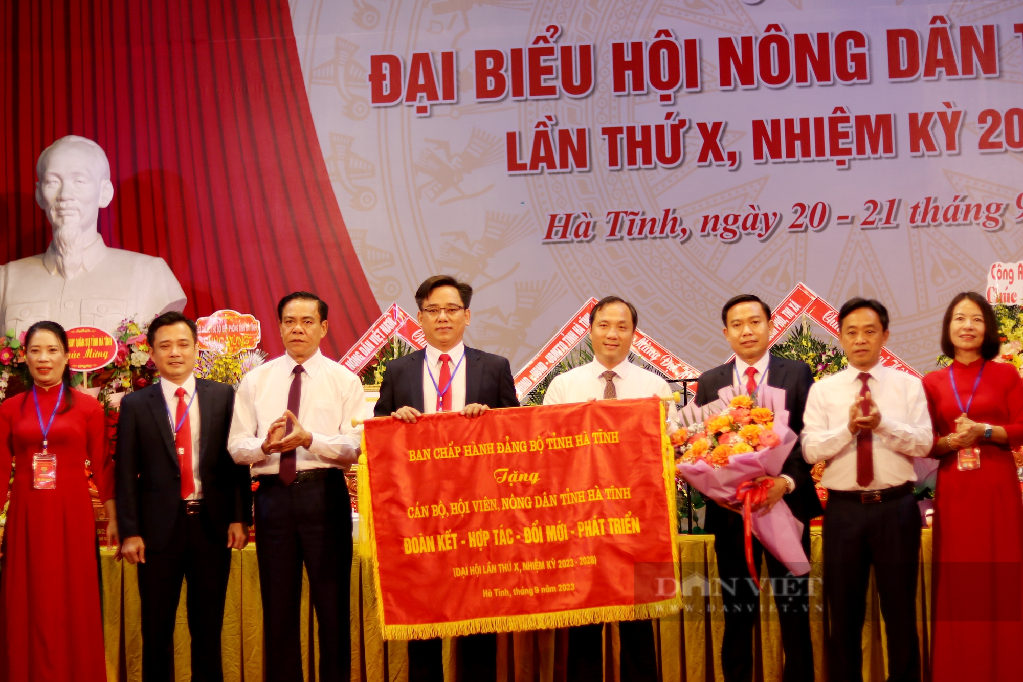 Bí thư Tỉnh ủy mong muốn xây dựng hình mẫu người nông dân Hà Tĩnh phát triển toàn diện, có tri thức khoa học - Ảnh 6.