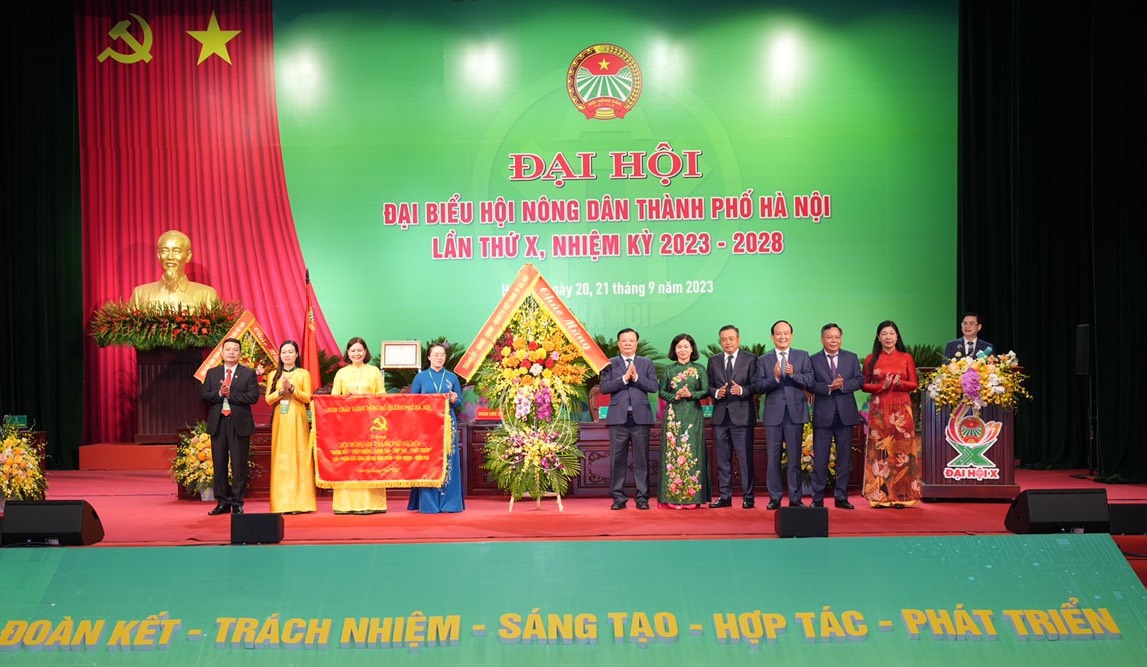 Bí thư Thành uỷ Hà Nội, Chủ tịch Hội NDVN dự, chỉ đạo Đại hội đại biểu Hội Nông dân TP Hà Nội  - Ảnh 4.