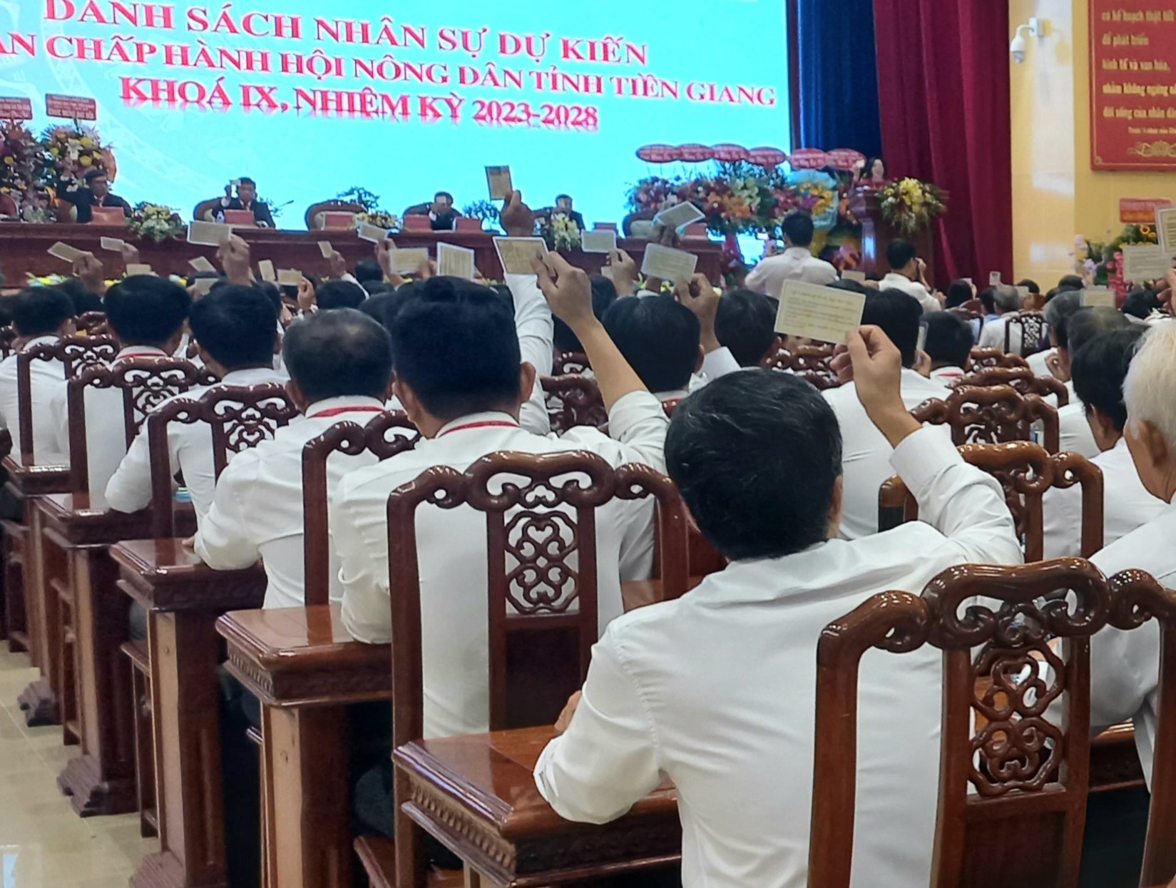 Đại hội đại biểu Hội Nông dân tỉnh Tiền Giang lần thứ IX: Bầu 33 đồng chí vào Ban Chấp hành khóa mới - Ảnh 2.
