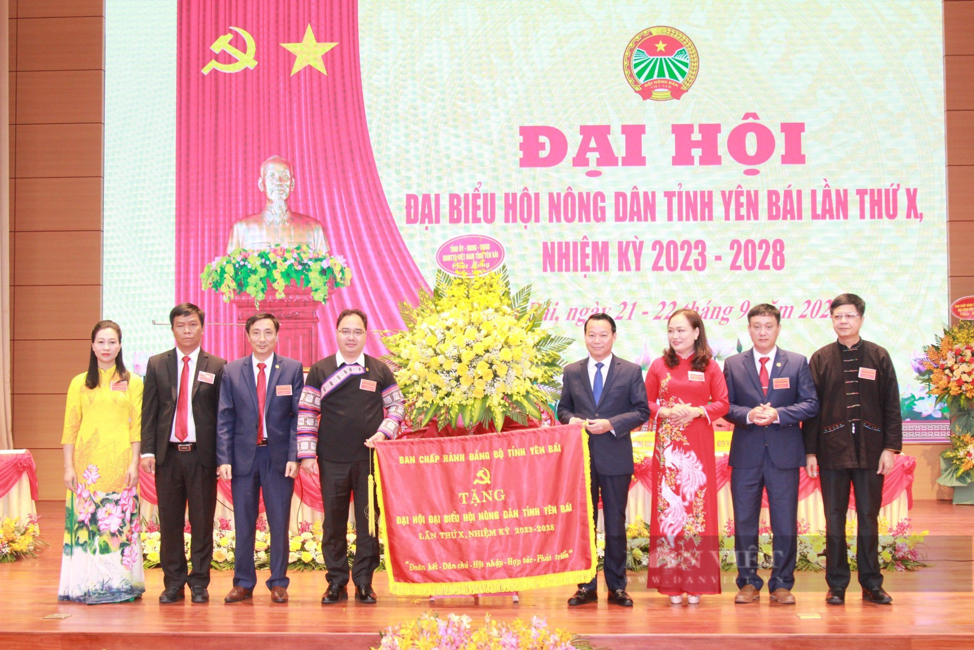 Phó Chủ tịch Hội NDVN Bùi Thị Thơm: Hội Nông dân tỉnh Yên Bái vận động hội viên phát huy bản sắc dân tộc - Ảnh 5.