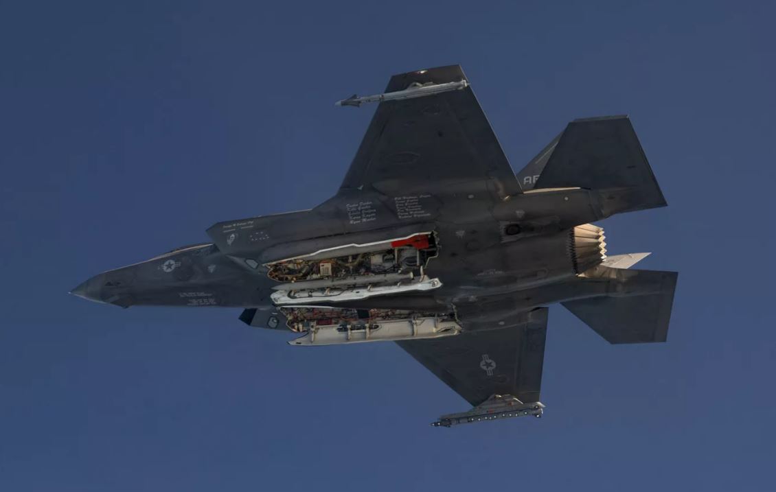Gần một nửa phi đội F-35 của Hoa Kỳ không thể cất cánh ngay tức thì - Ảnh 1.