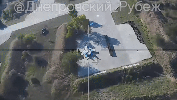 UAV cảm tử Lancet vượt quãng đường kỷ lục để phá hủy tiêm kích MiG-29 Ukraine - Ảnh 3.
