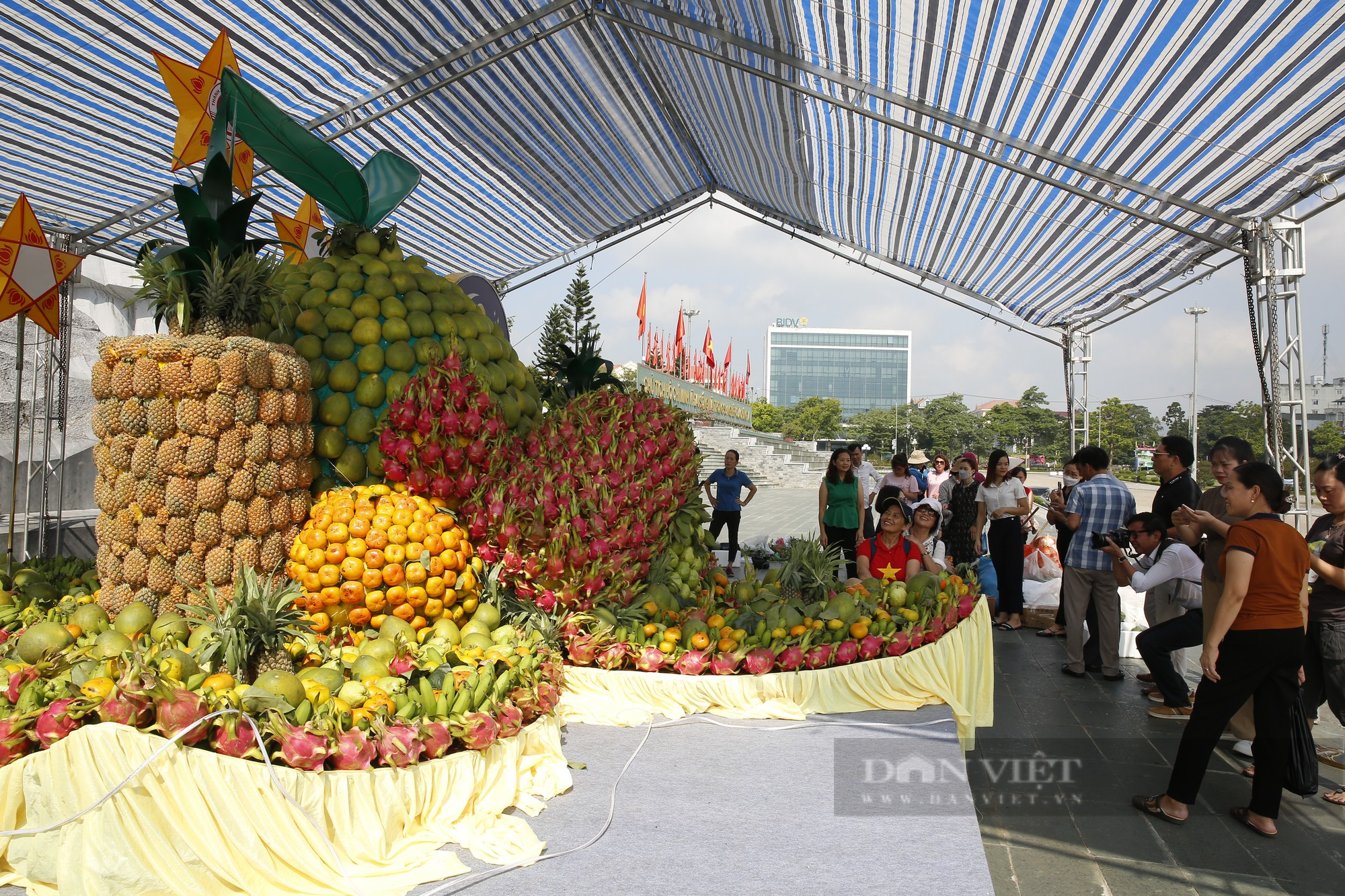 Mâm cỗ Trung thu khổng lồ tại Lễ hội thành Tuyên 2023 - Ảnh 5.