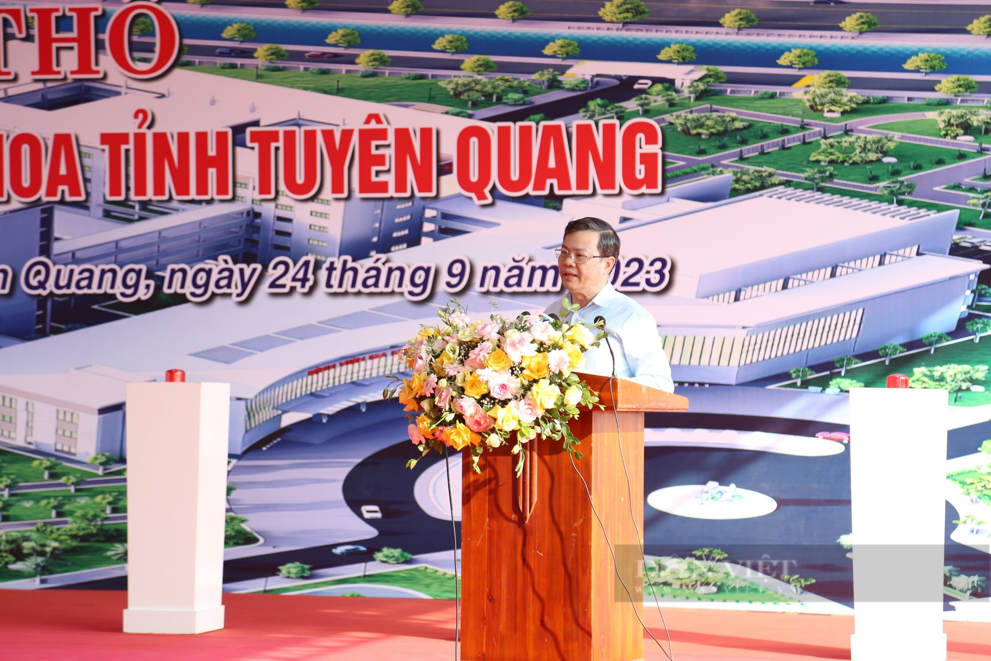 Chủ tịch nước Võ Văn Thưởng dự Lễ động thổ xây dựng Bệnh viện Đa khoa tỉnh Tuyên Quang - Ảnh 3.
